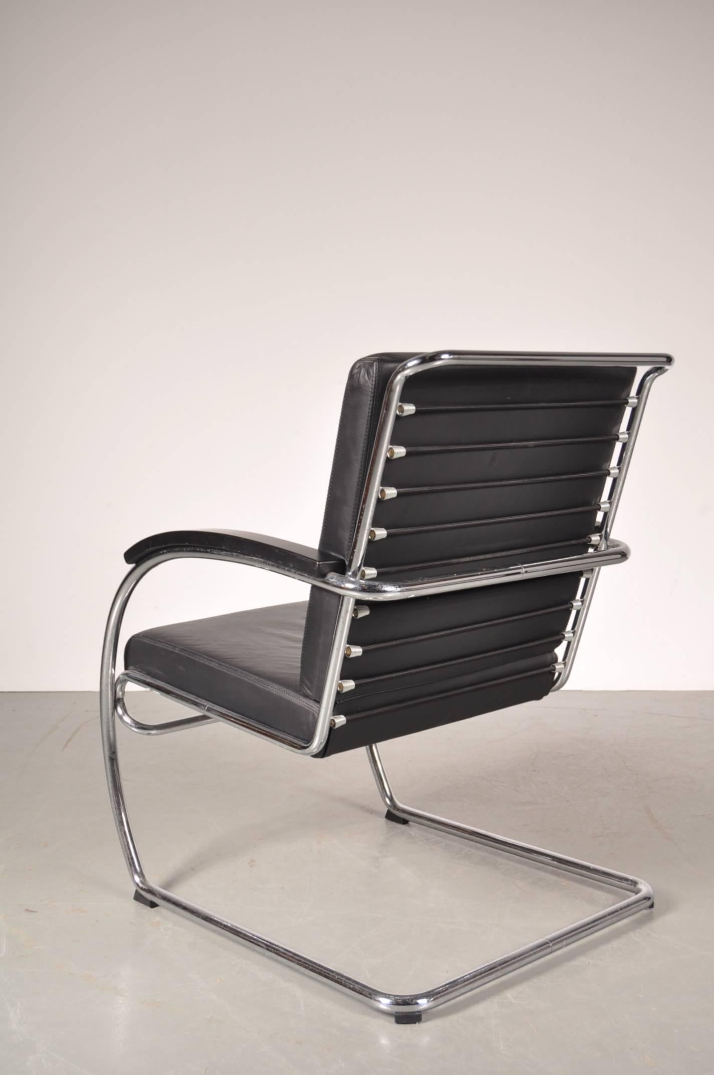 Mid-Century Modern Easy Chair Model 