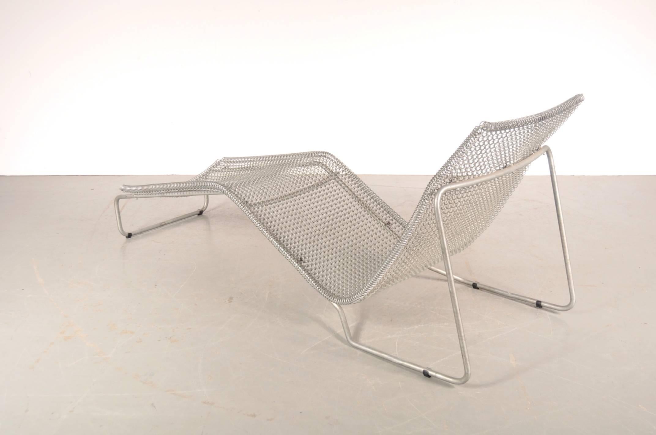 Métal Chaise longue « Ruffian » de Niall O''Flynn pour « t Spectrum », Pays-Bas, 1997 en vente