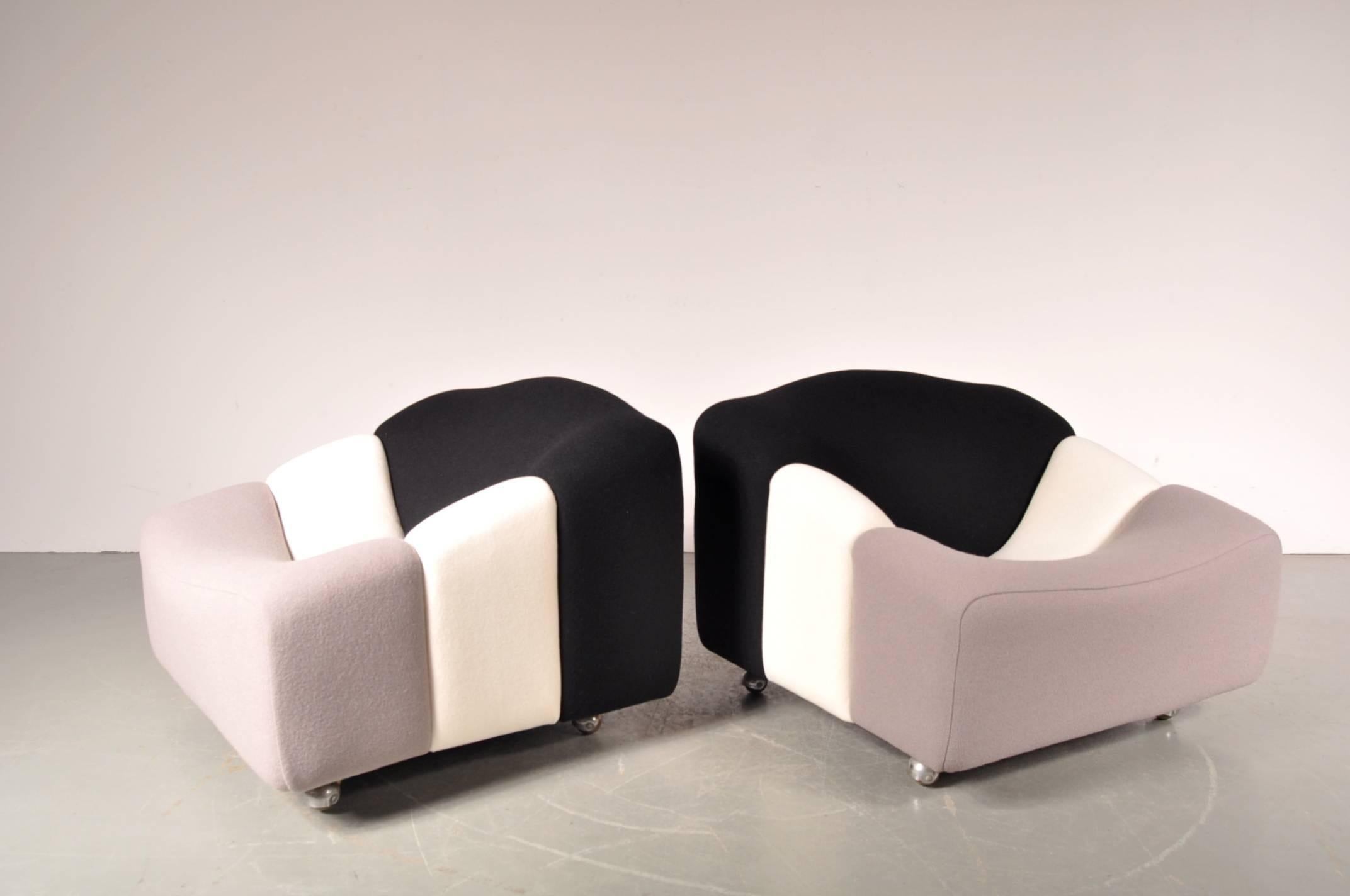Mid-20th Century Pair of ABCD Chairs by Pierre Paulin for Artifort, Netherlands, circa 1960