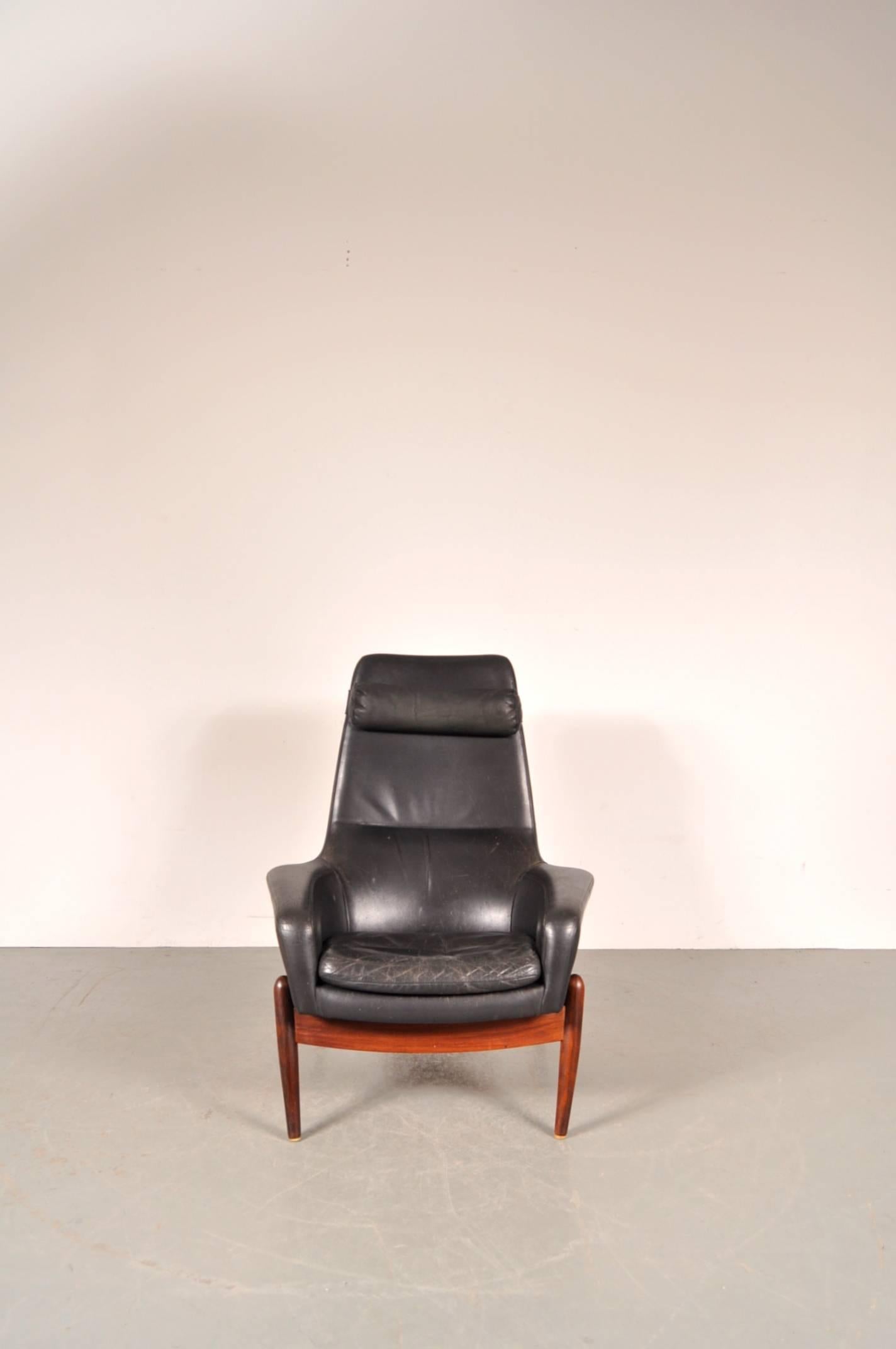 Dutch Easy Chair by Ib Kofod-Larsen for Bovenkamp, Netherlands, circa 1960
