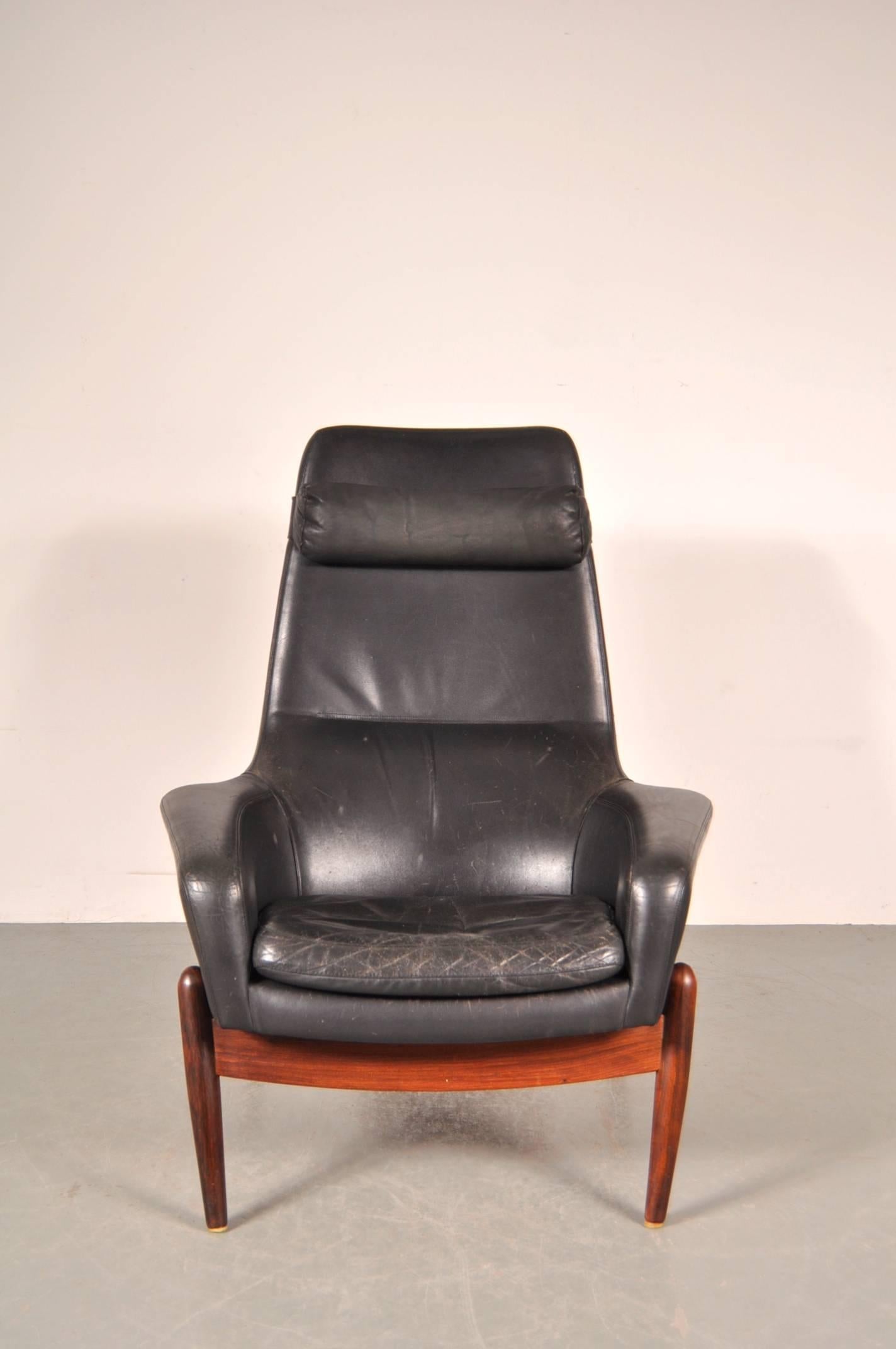 Easy Chair by Ib Kofod-Larsen for Bovenkamp, Netherlands, circa 1960 In Good Condition In Amsterdam, NL