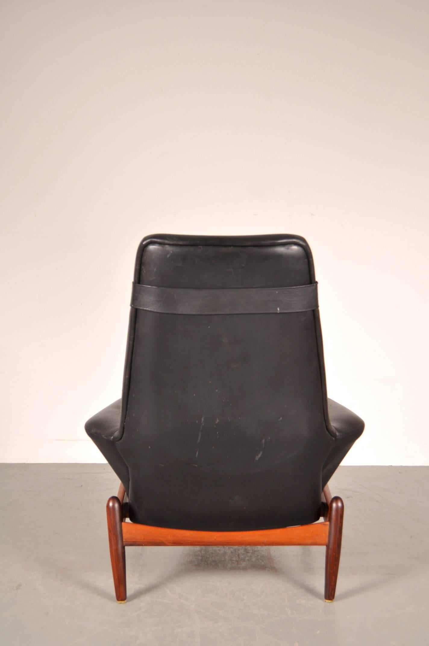 Easy Chair by Ib Kofod-Larsen for Bovenkamp, Netherlands, circa 1960 2