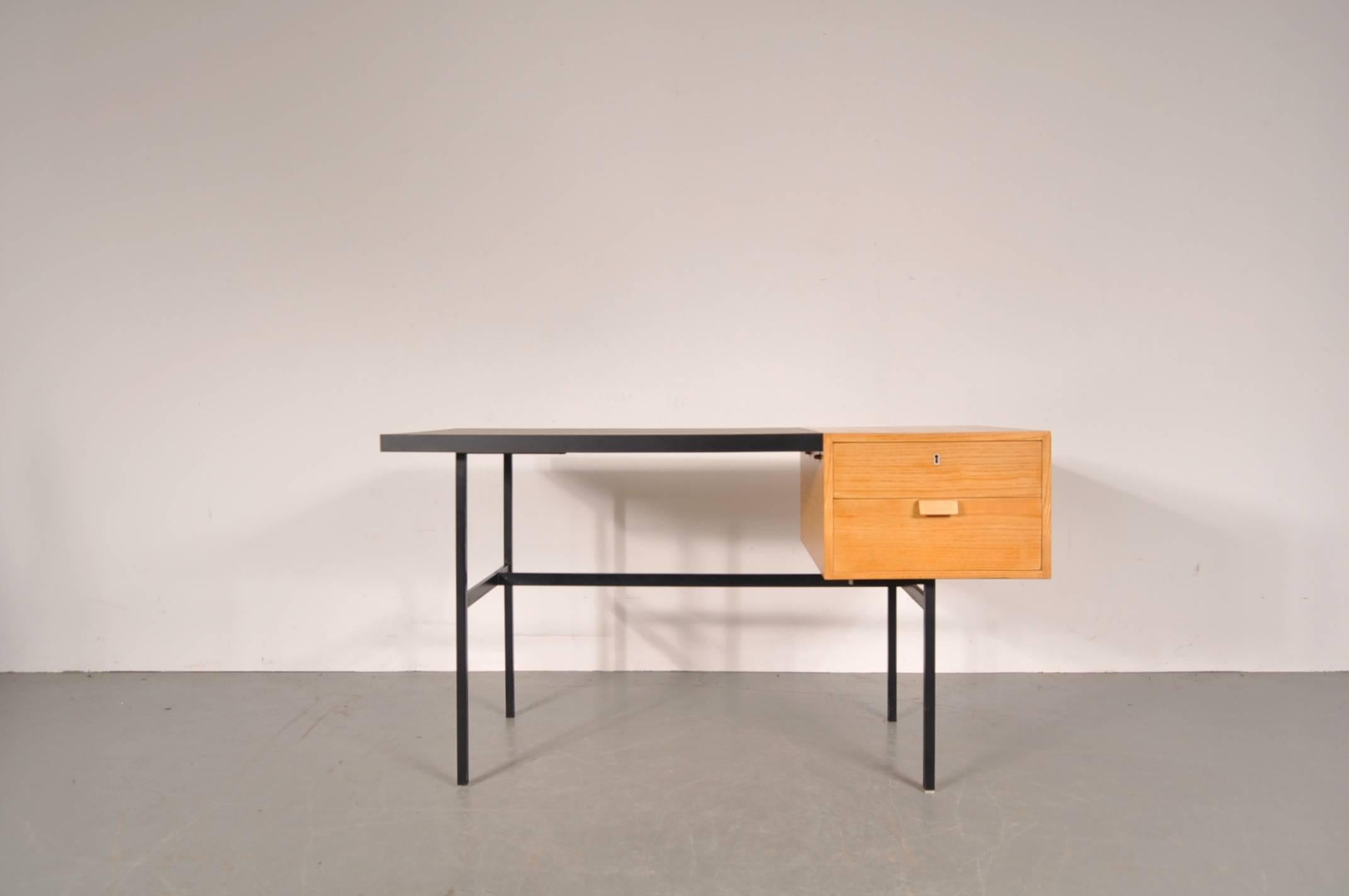 Mid-Century Modern Desk CM141 by Pierre Paulin for Thonet, France, circa 1950