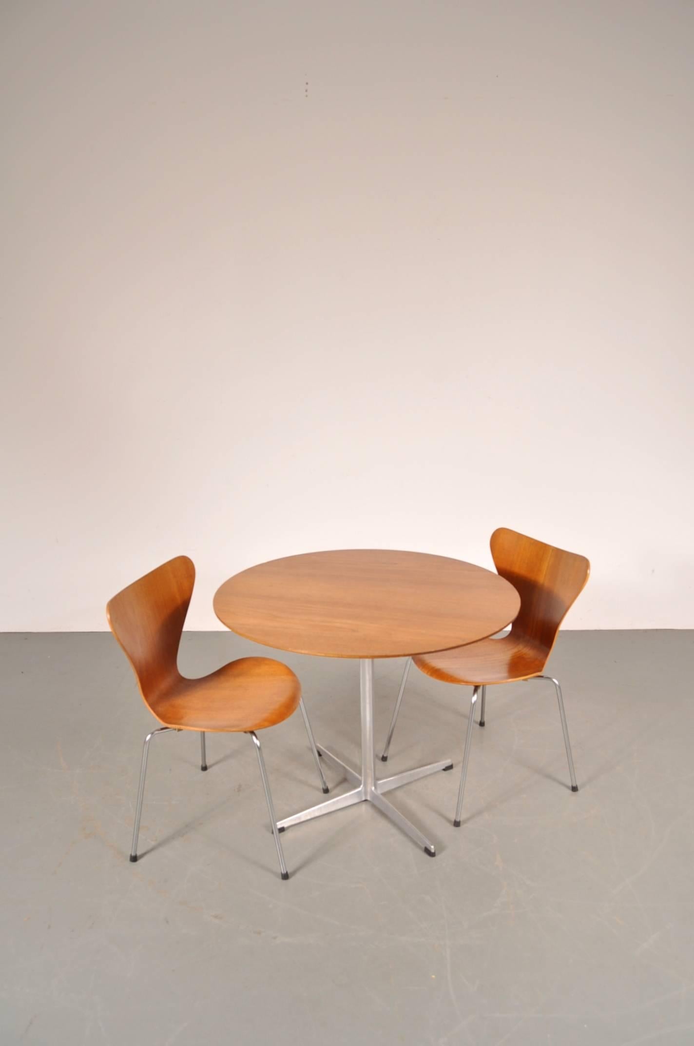 Danish Dining Set by Arne Jacobsen for Fritz Hansen, Denmark, circa 1960