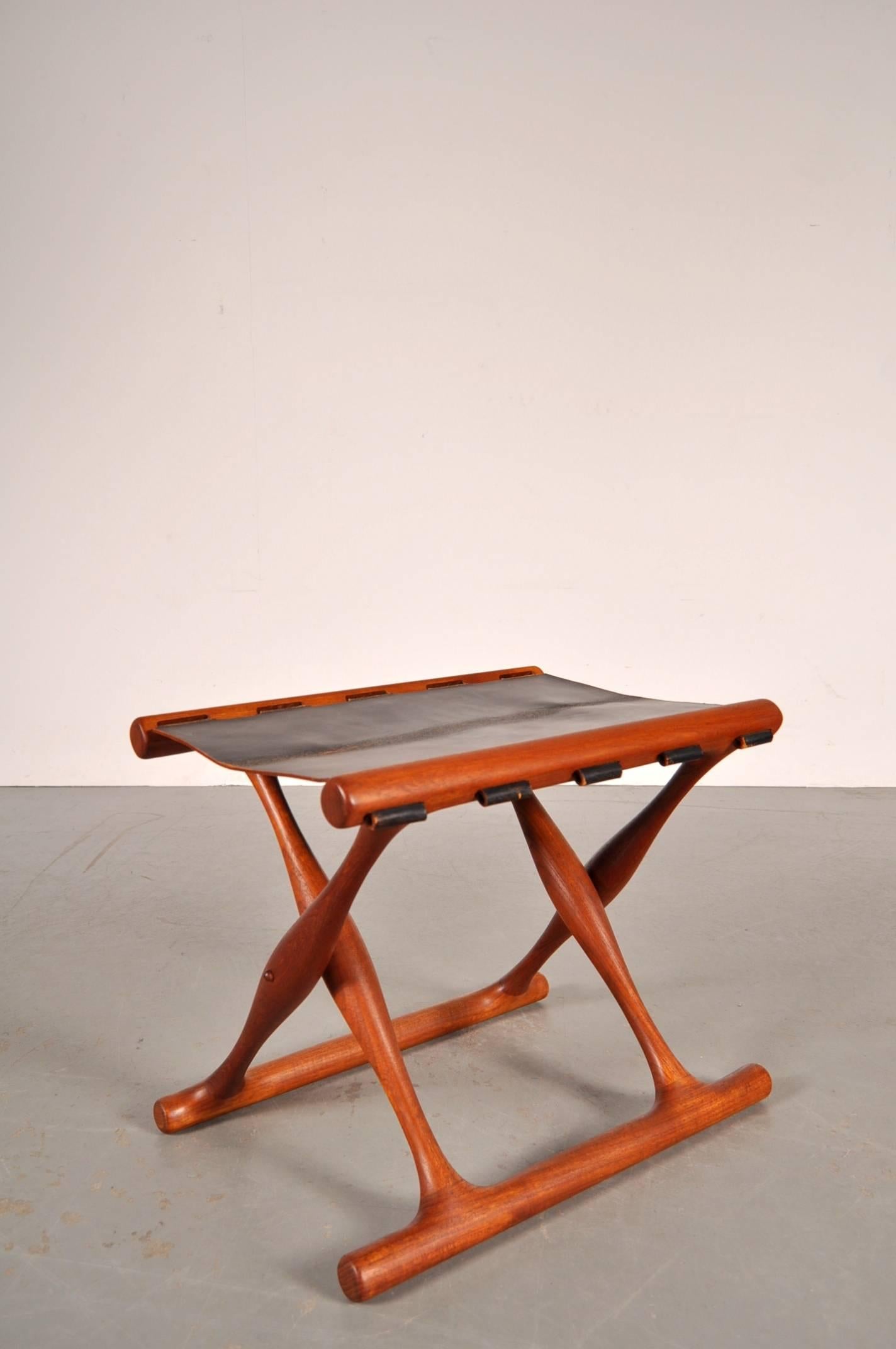 Mid-Century Modern Folding Stool with Tray by Poul Hundevad for Domus Danica, Denmark, circa 1950