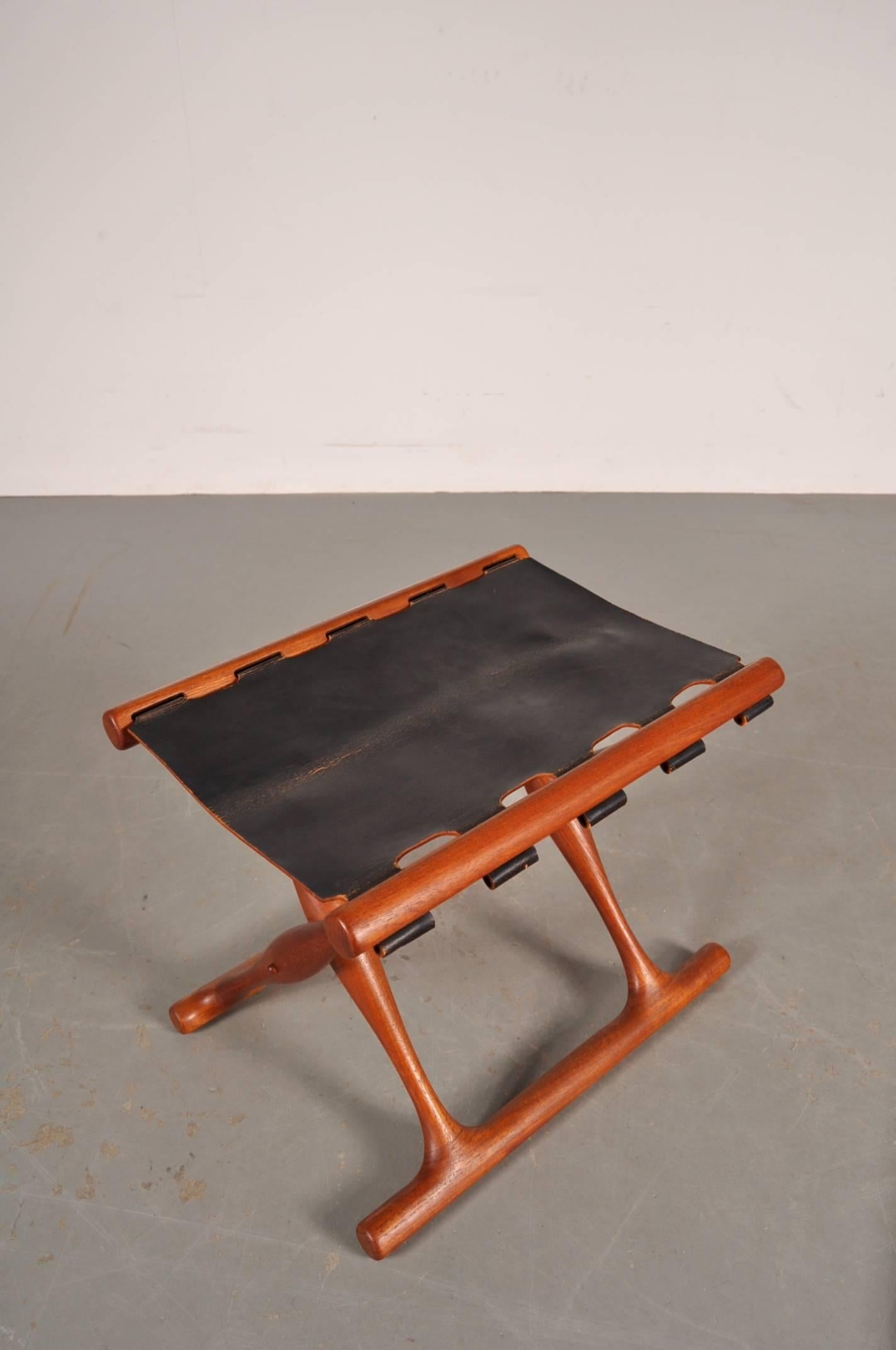 Mid-20th Century Folding Stool with Tray by Poul Hundevad for Domus Danica, Denmark, circa 1950