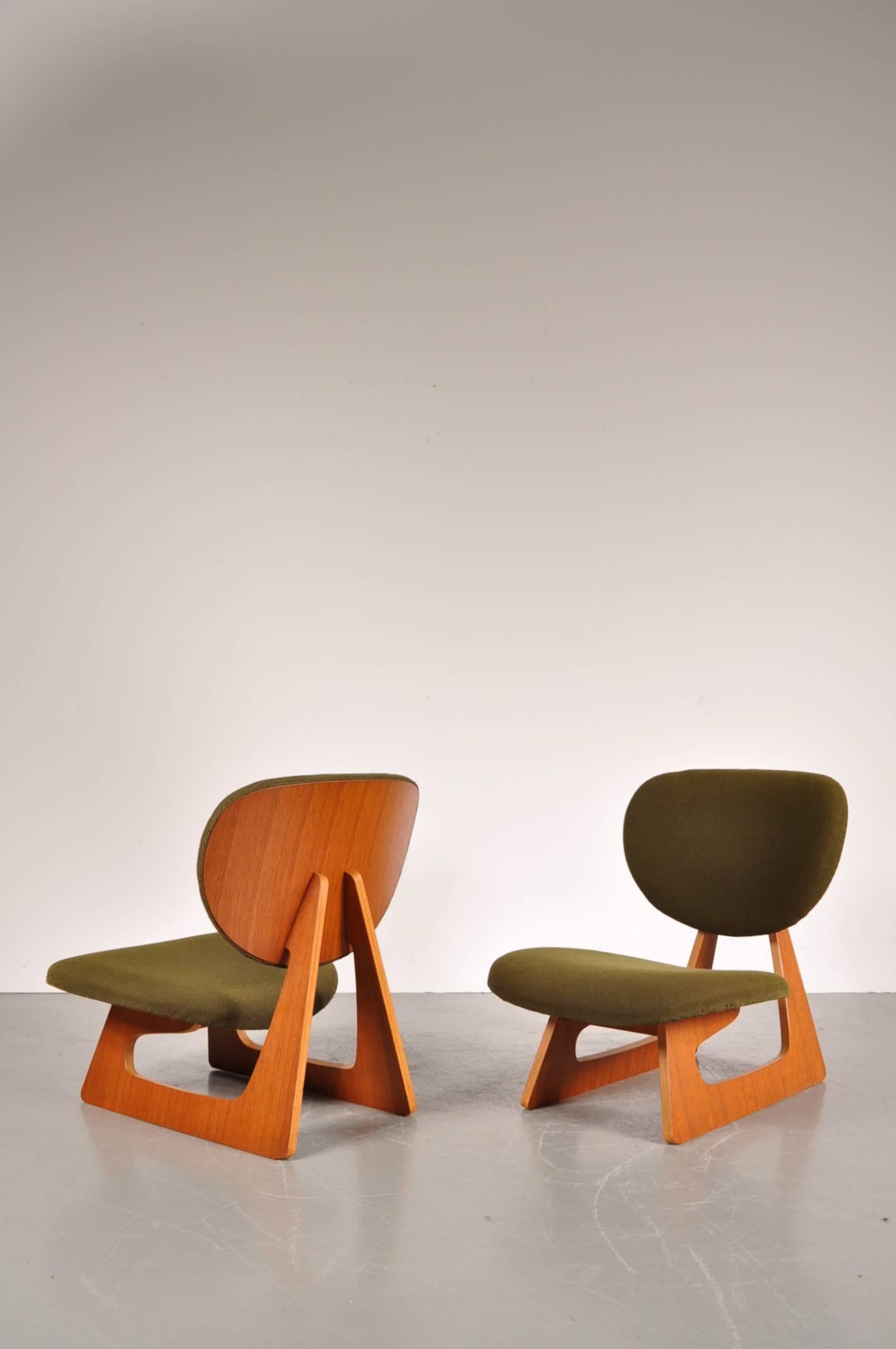 Stunning pair of teiza chairs designed by Daisaku Choh, manufactured by Tendo in Japan, circa 1960.

This chair was designed for the Japanese exhibition booth at the 12th Milano Triennale in 1960. It is the most representative chair of Choh’s