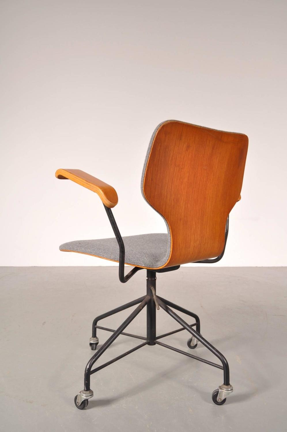 Office Chair by Isamu Kenmochi for Tendo, Japan, circa 1950 For Sale at