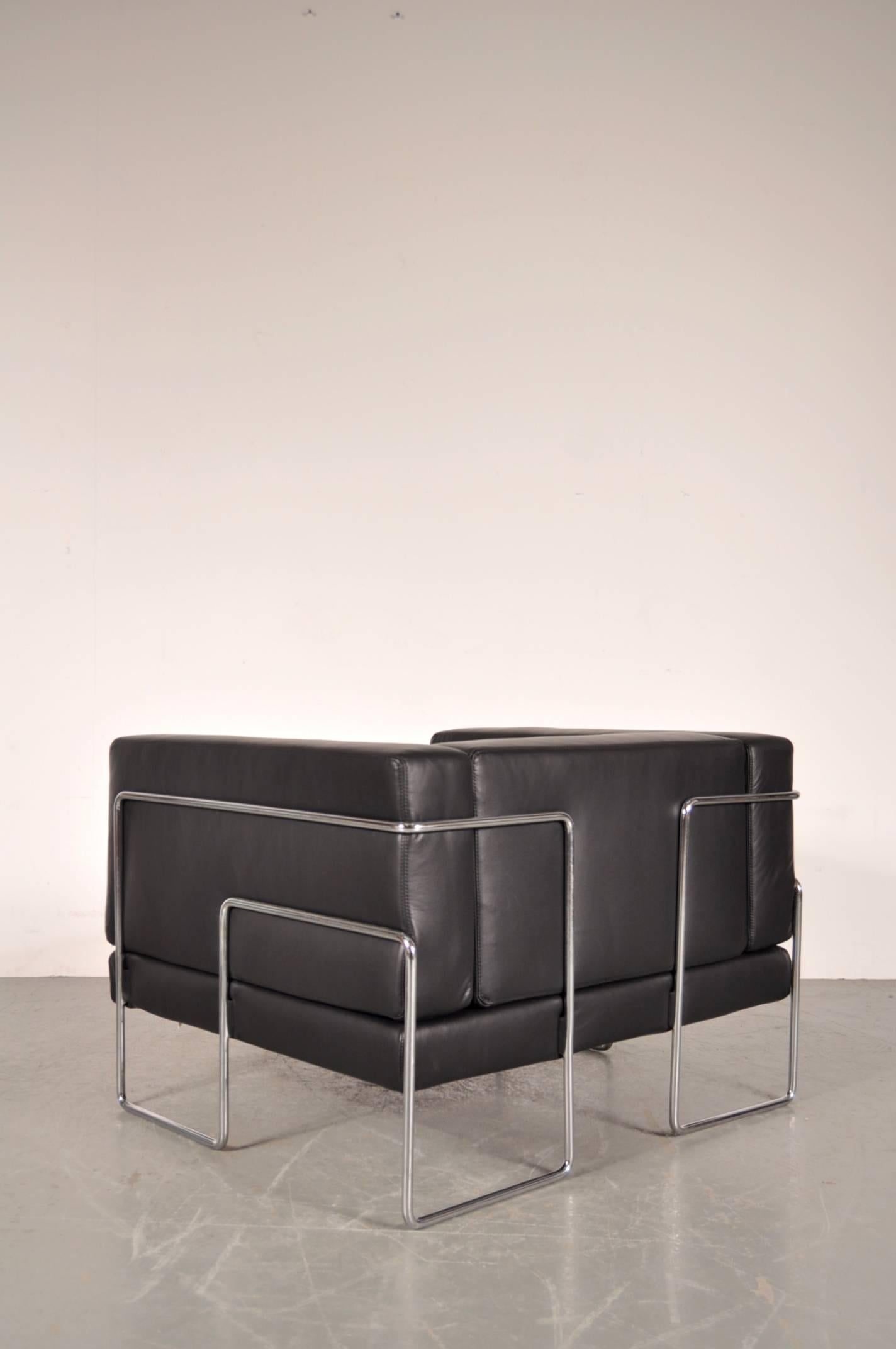 French Lounge Chair by Kwok Hoï Chan for Steiner, France, 1969 For Sale