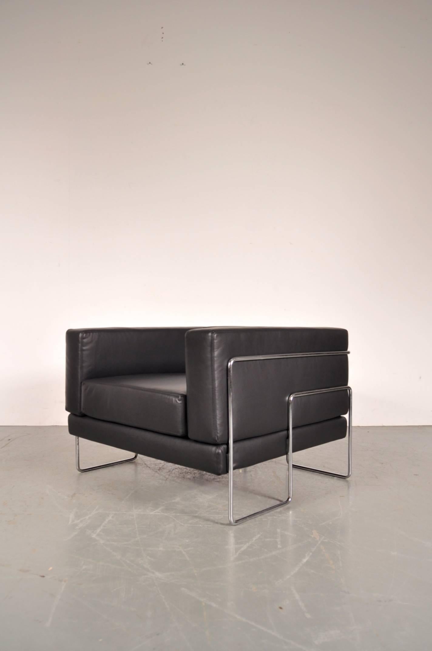 Leather Lounge Chair by Kwok Hoï Chan for Steiner, France, 1969 For Sale