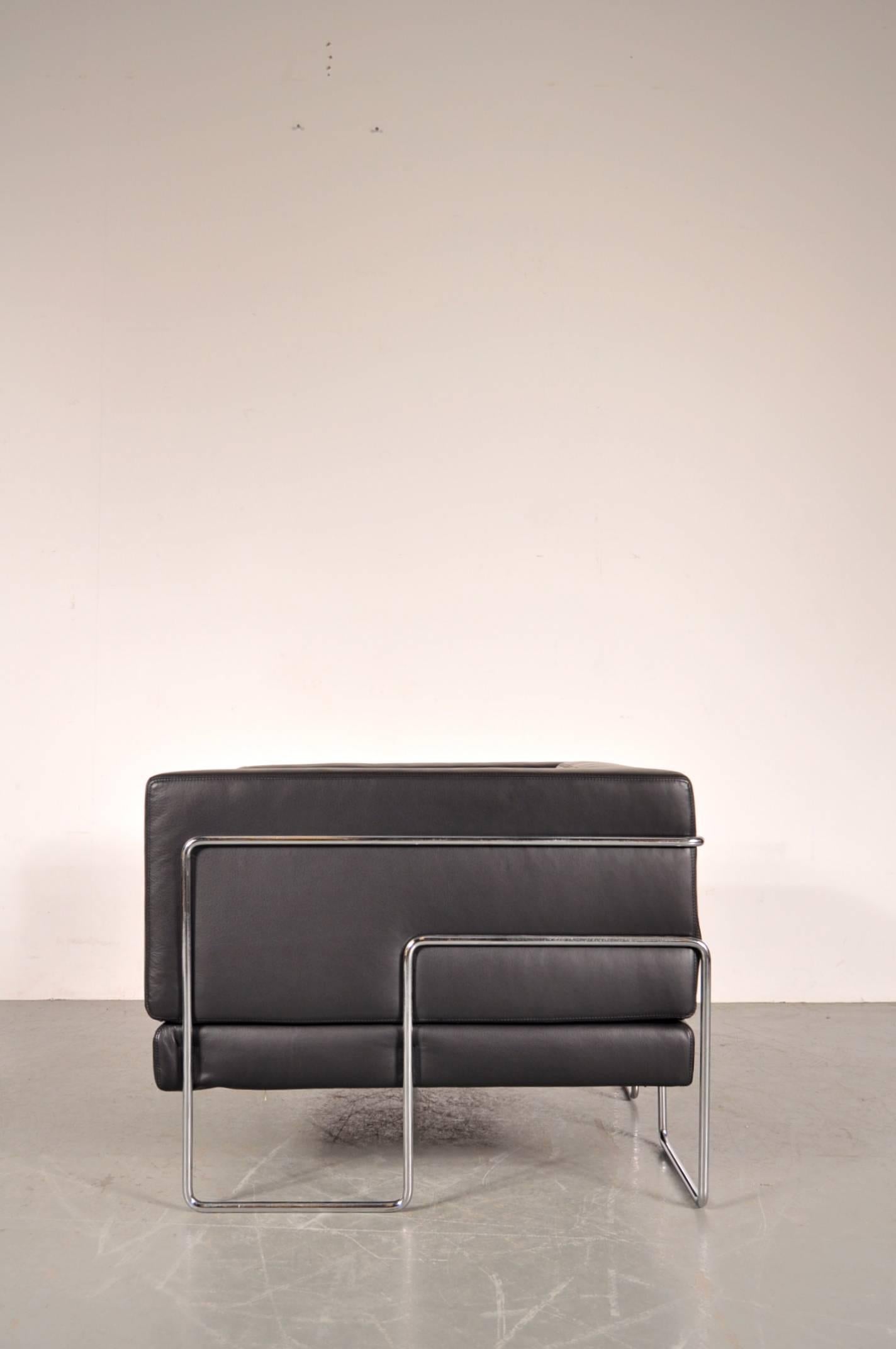 Lounge Chair by Kwok Hoï Chan for Steiner, France, 1969 For Sale 1