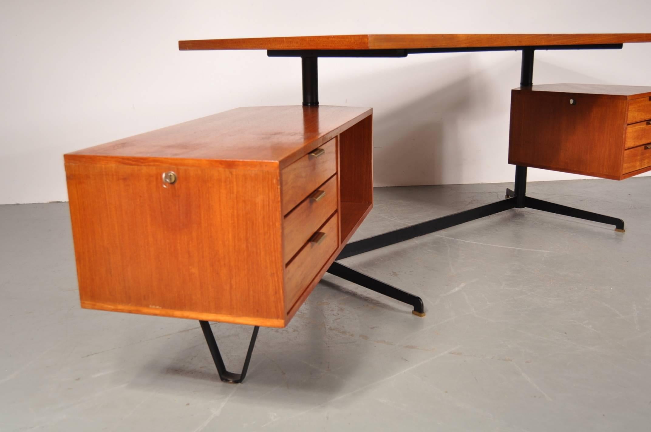 Mid-20th Century T95 Desk by Osvaldo Borsani for Tecno, Italy, 1952