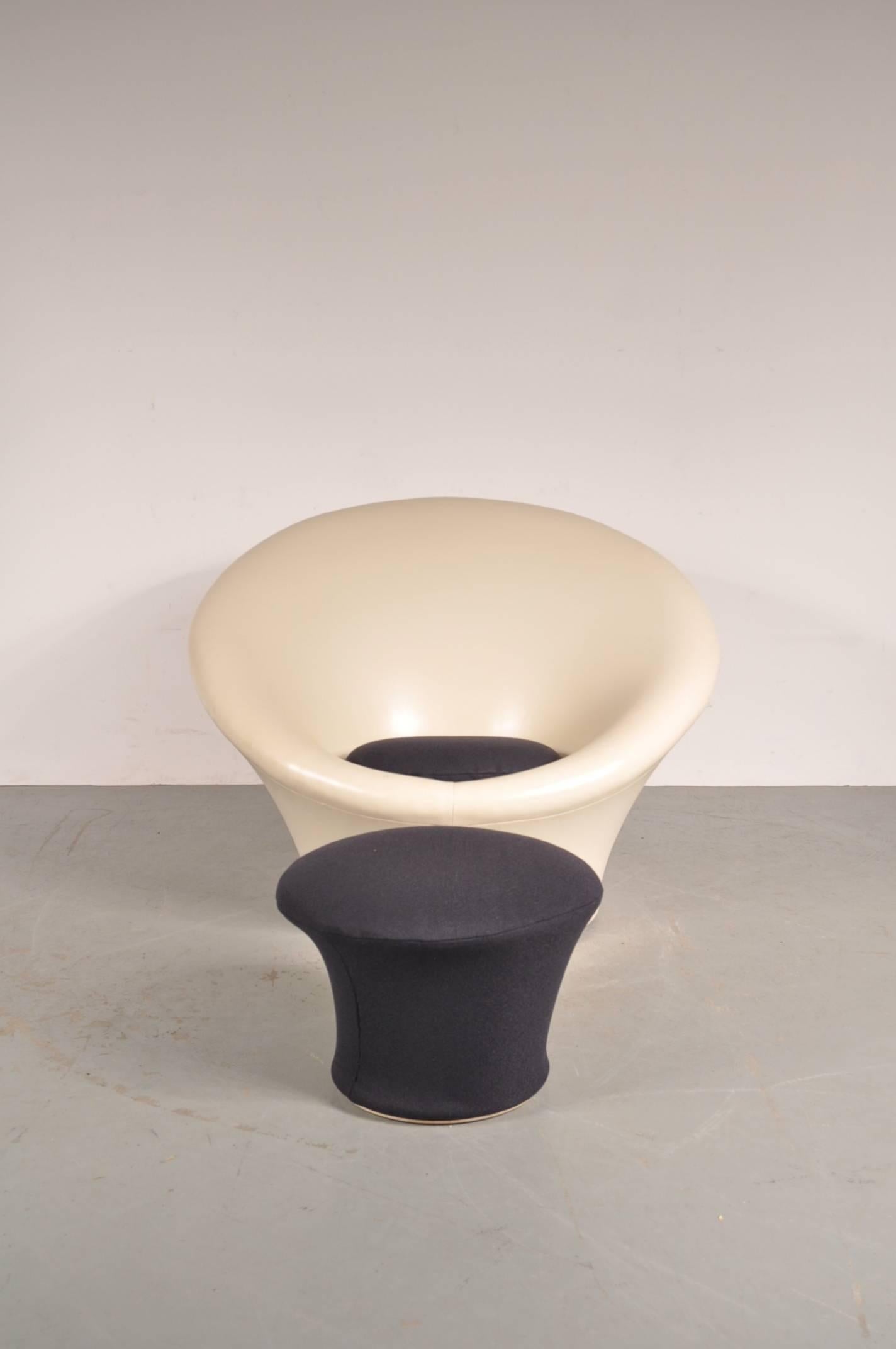 Mid-Century Modern Large Mushroom Chair with Foot Stool by Pierre Paulin for Artifort, 1960s