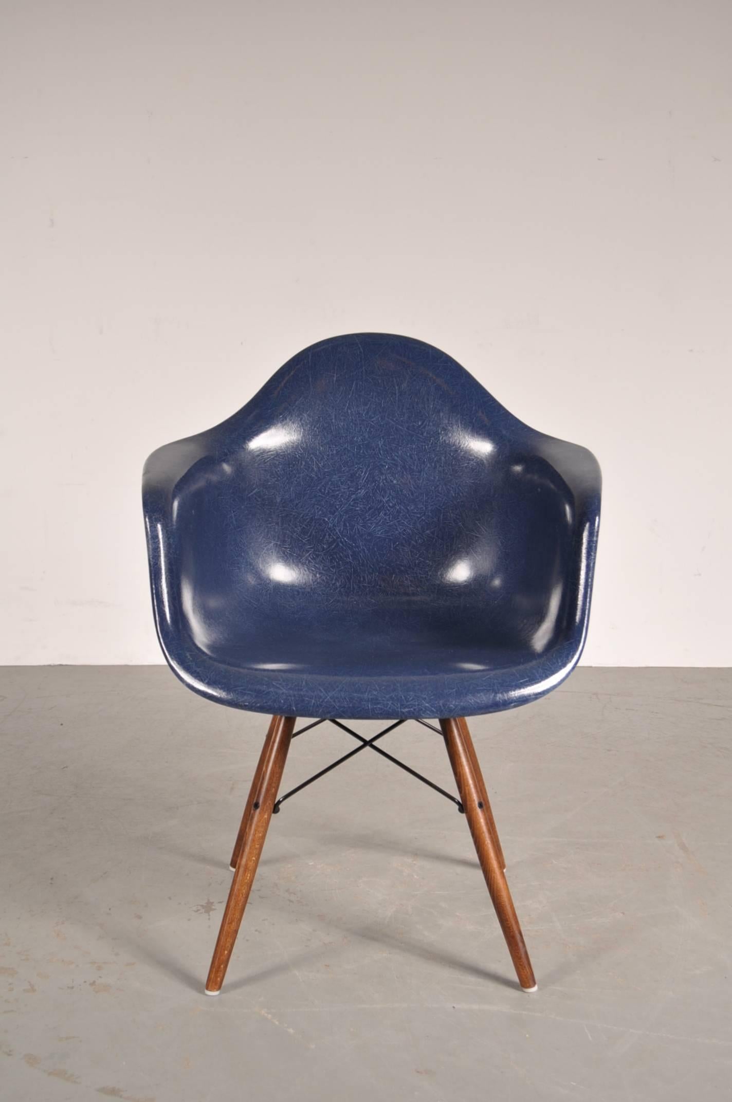 Large stock of fiberglass easy chairs by Charles & Ray Eames, manufactured by Herman Miller in the USA, circa 1960

These iconic chairs are made of high quality blue fiberglass and ar signed Herman Miller at the bottom. The blue shell is molded