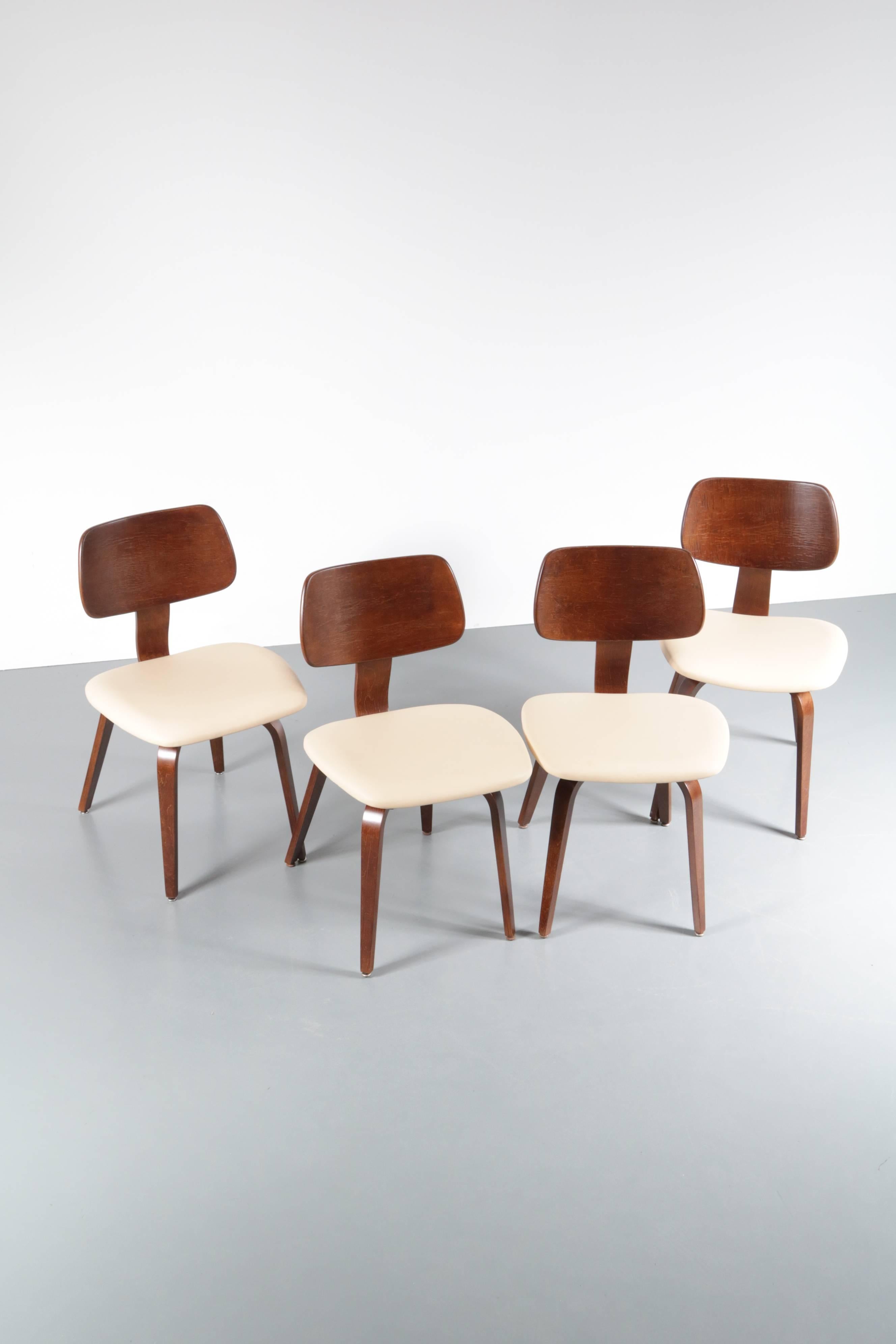 Mid-Century Modern Set of Four Dining Chairs by Joe Atkinson for Thonet, USA, 1950