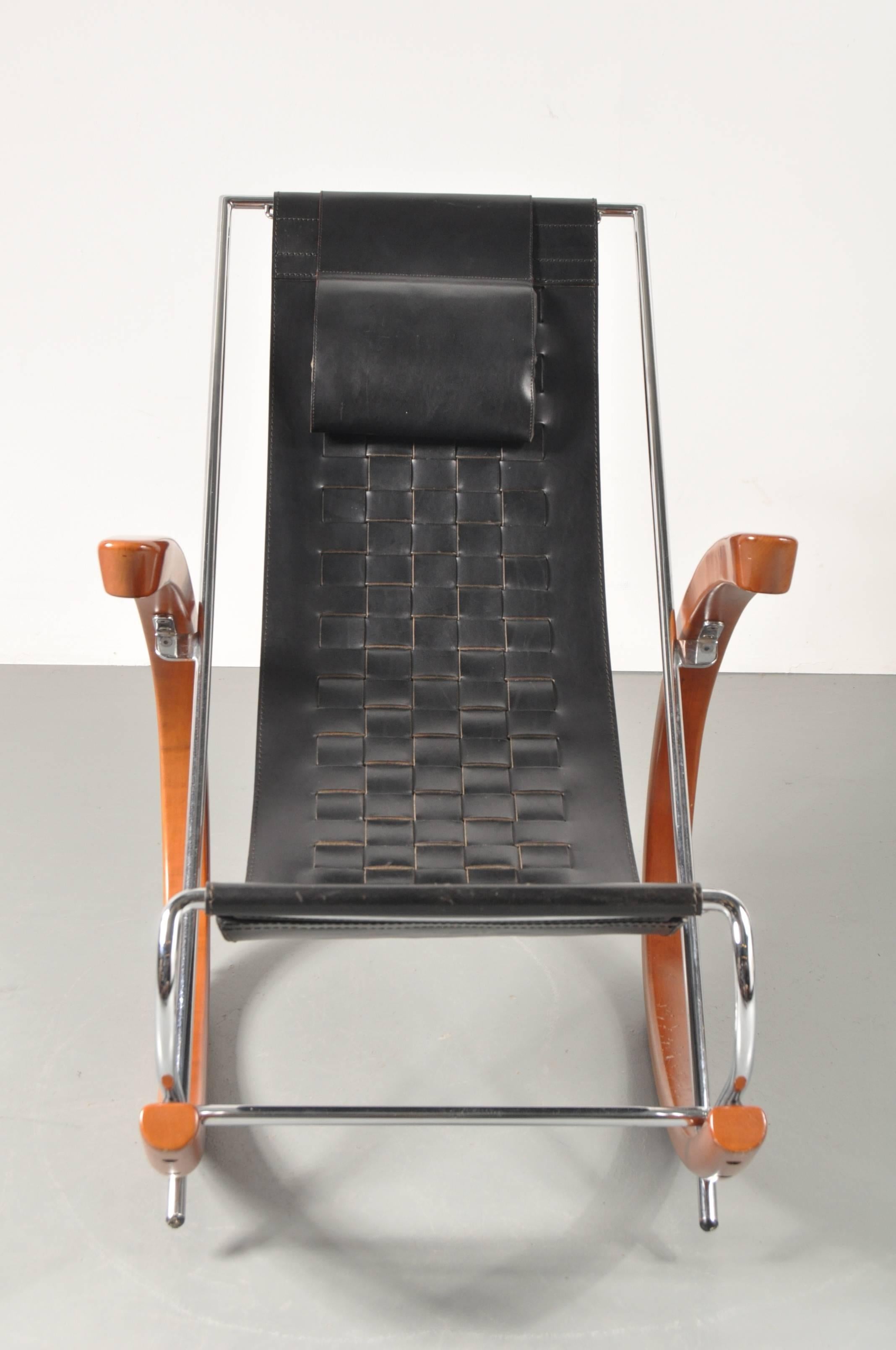 Rare Rocking Chair by Zanotta, Italy, 1990 1