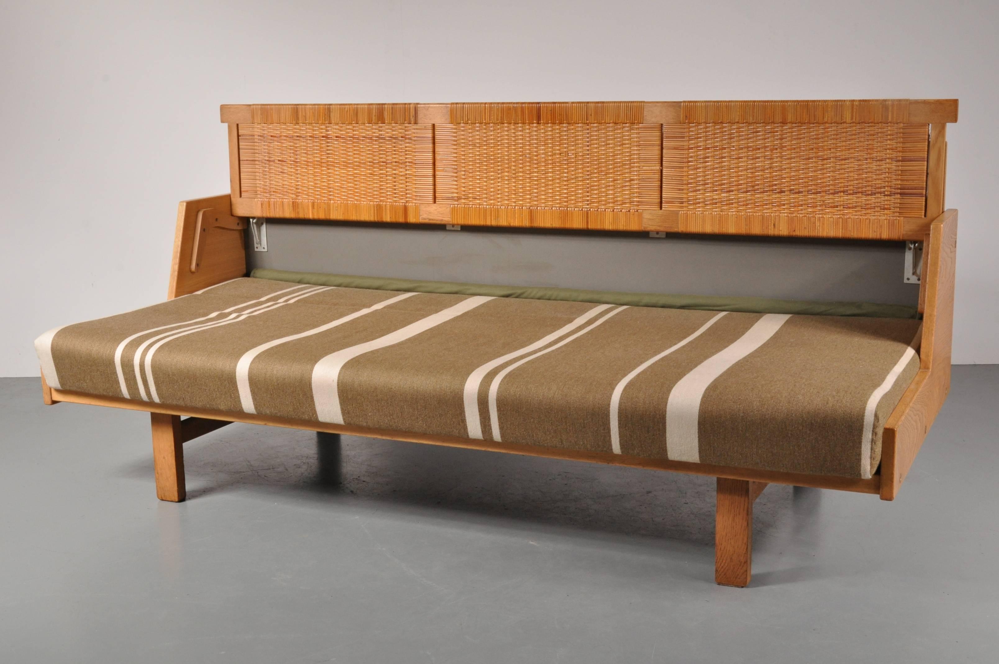 Mid-Century Modern Daybed by Hans J. Wegner for GETAMA, Denmark, 1950