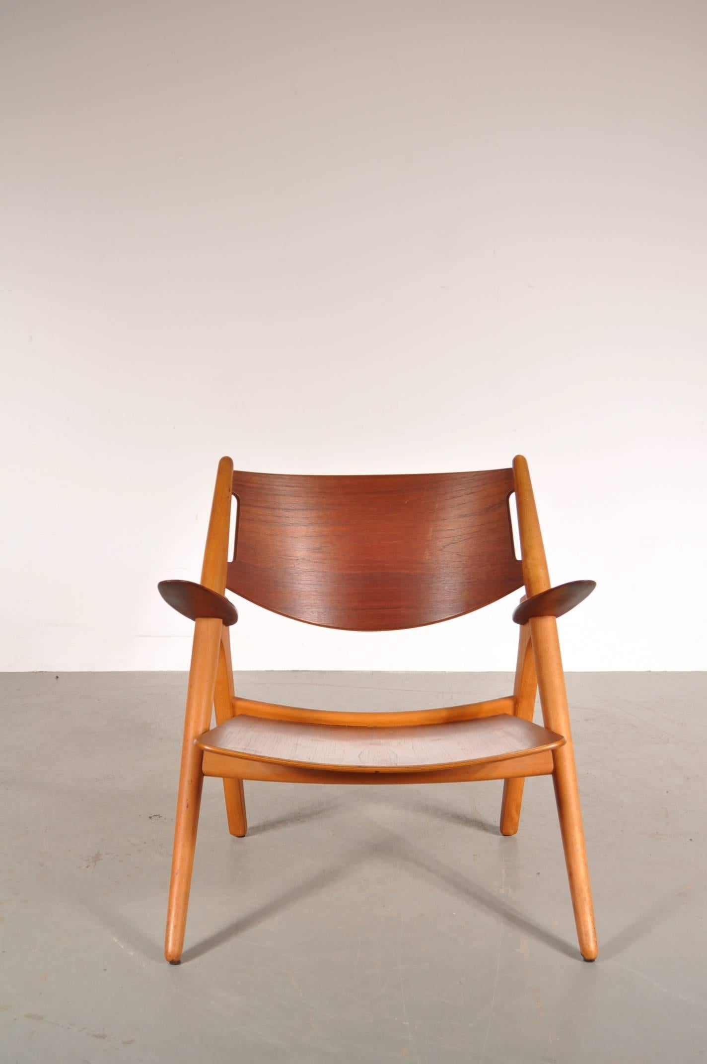 Danish Sawbuck Easy Chair by Hans J. Wegner for Carl Hansen & Son, Denmark, circa 1951