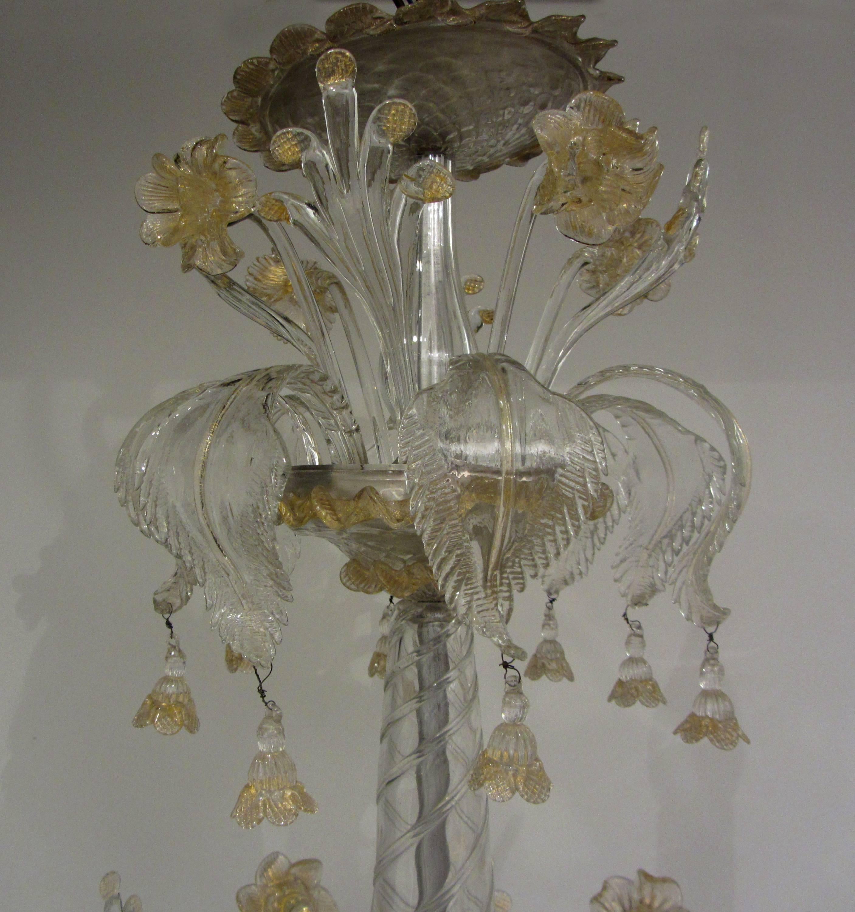 Large Early 20th Century Murano Glass Chandelier In Good Condition In London, GB