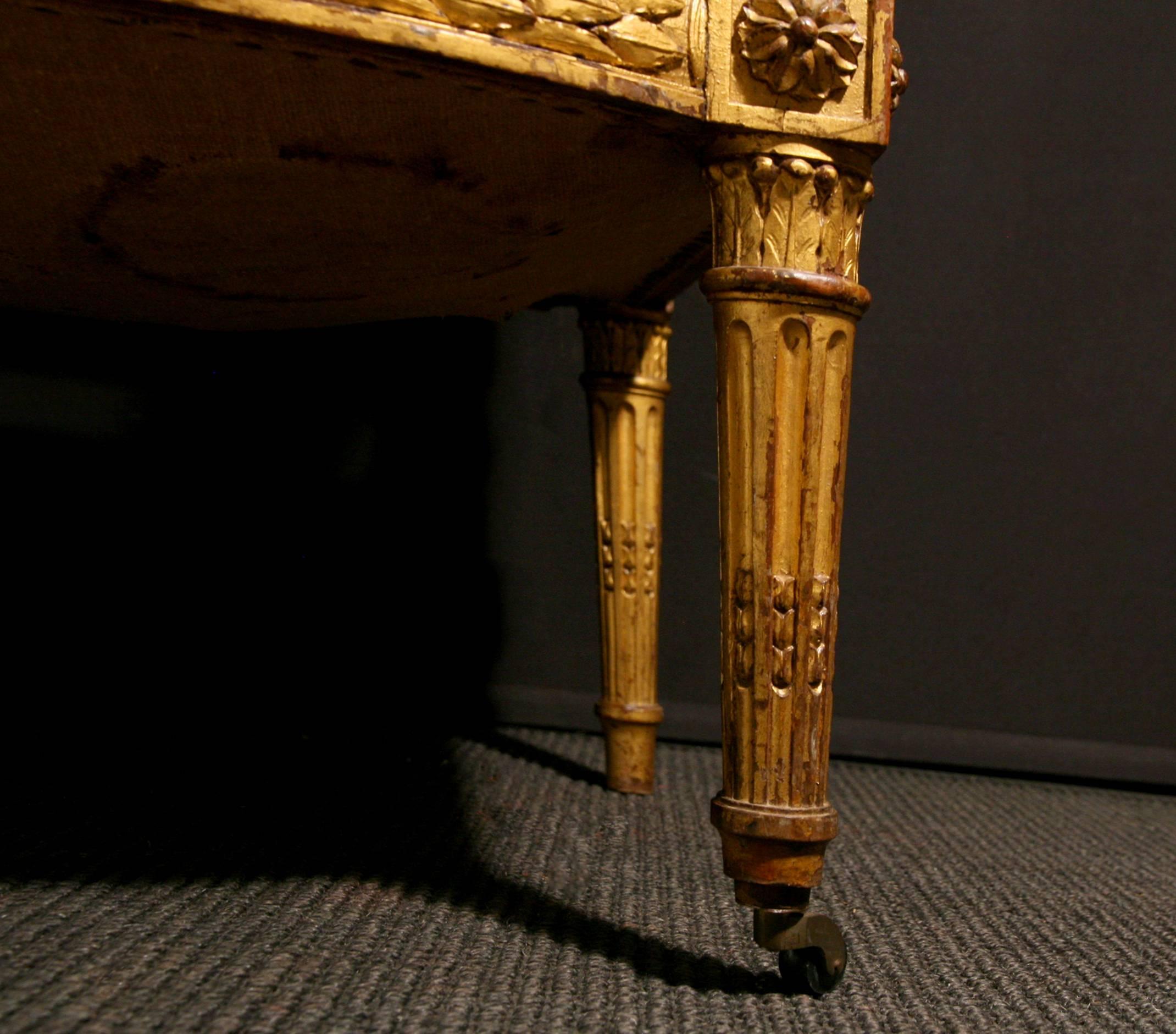 19th Century Pair of Carved Giltwood Fauteuil For Sale