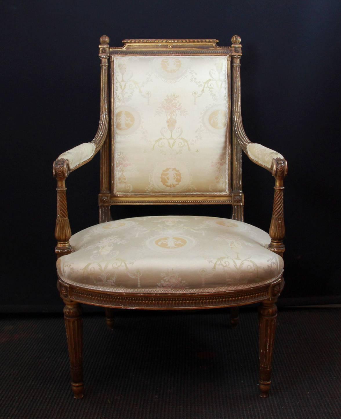 Pair of Italian Louis XVI Style Armchairs In Good Condition For Sale In London, GB