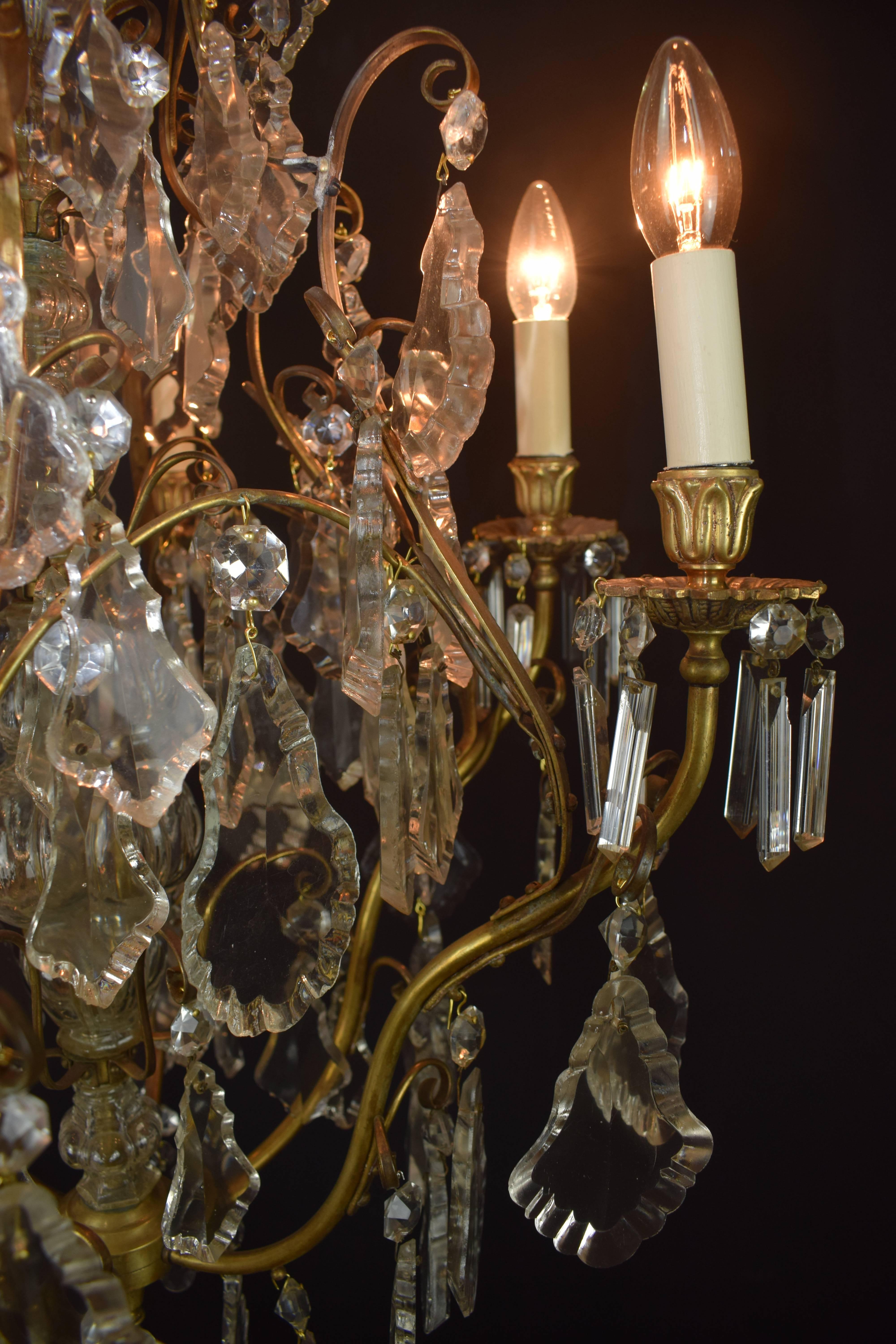 French 19th Century Six-Arm Chandelier For Sale 1