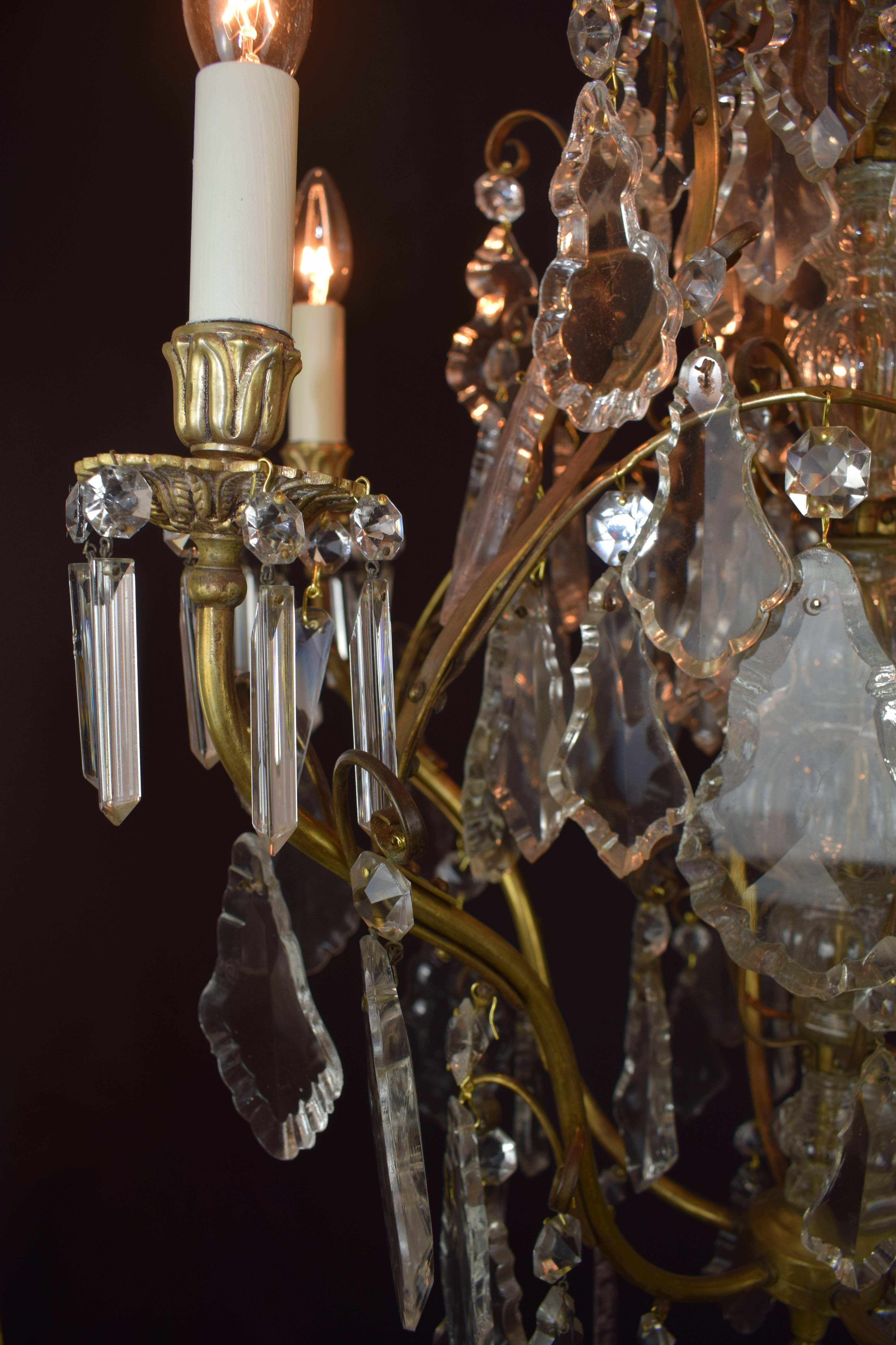 French 19th Century Six-Arm Chandelier In Good Condition For Sale In London, GB