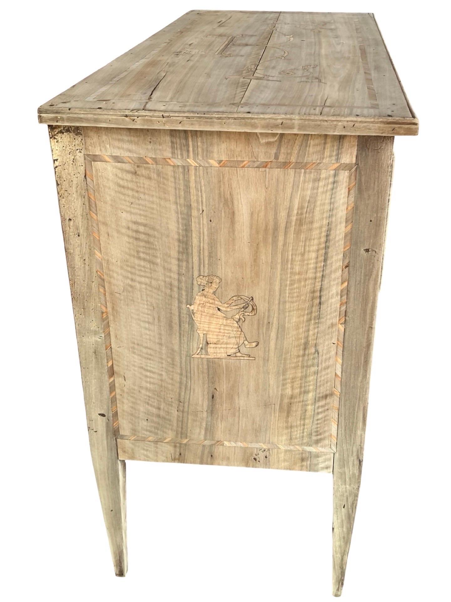 Satinwood 19th Century Italian Neoclassical Bleached Walnut Commode With Inlay For Sale