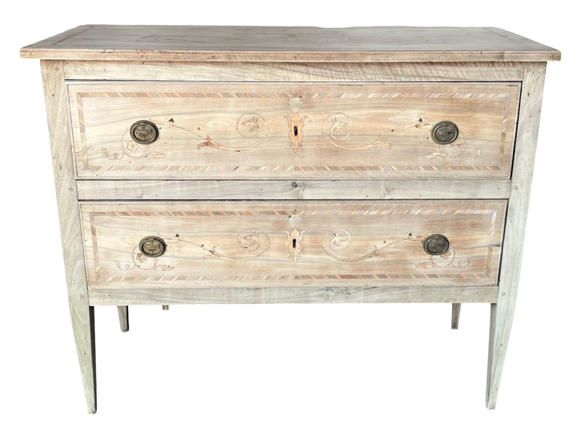 19th Century Italian Neoclassical Bleached Walnut Commode With Inlay For Sale 3