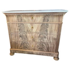 Segreteria Carlo X italiana in mogano sbiancato del XIX secolo con marmo bianco