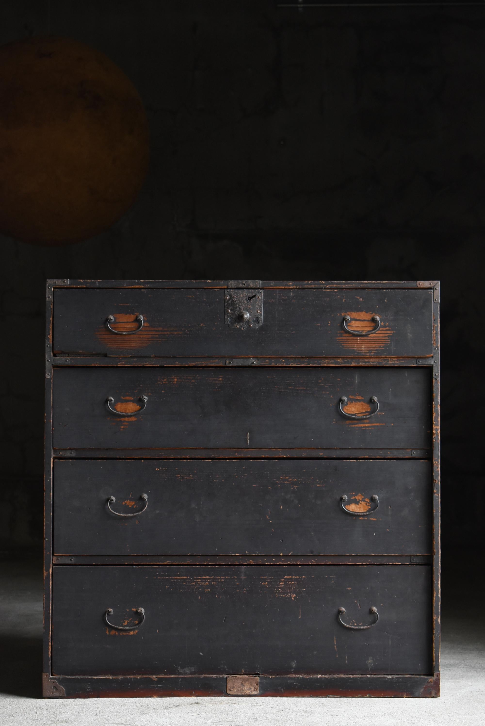 Tiroir de rangement noir ancien japonais 1860s-1900s / Tansu Sideboard Wabi Sabi en vente 7