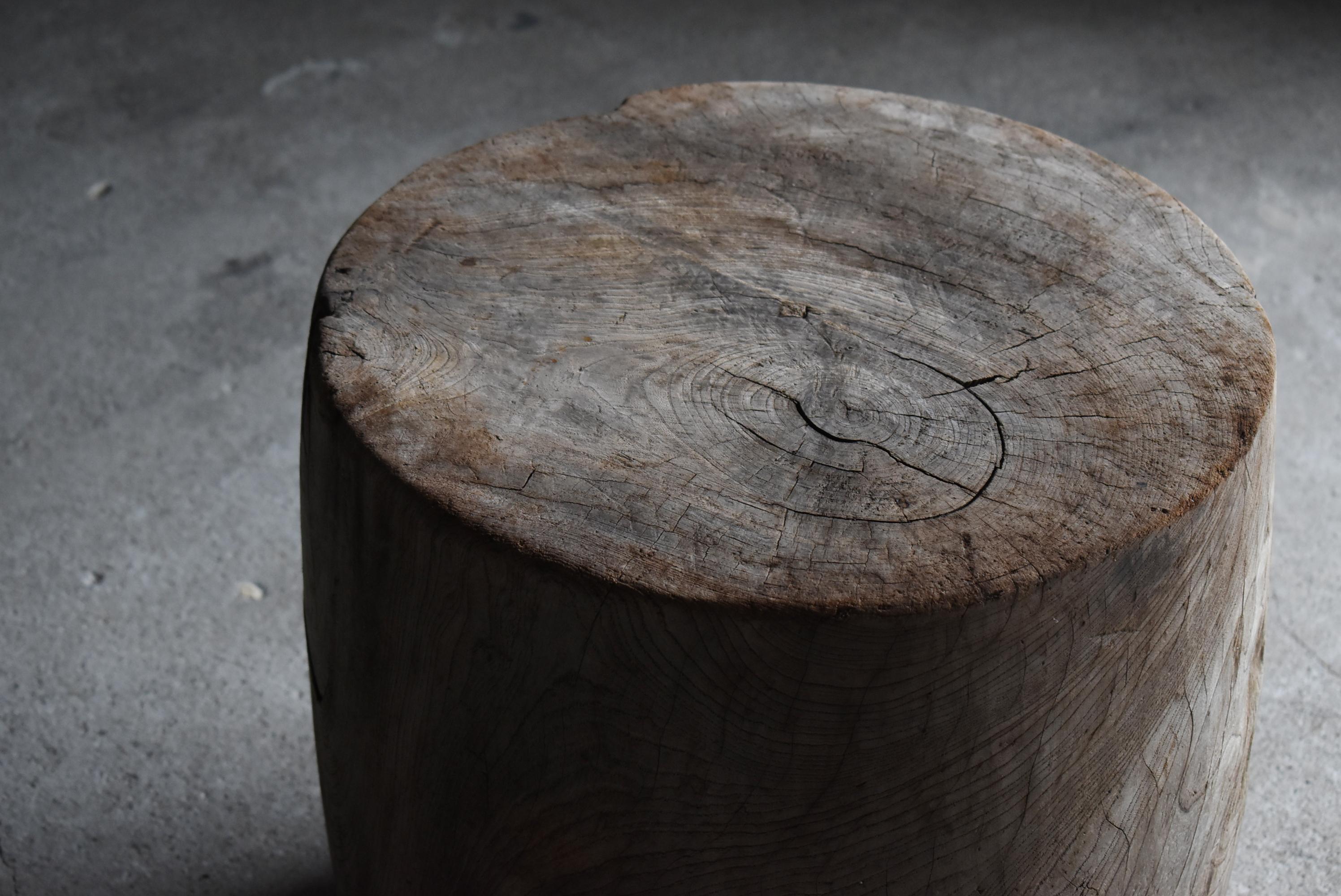 Japanese Antique Primitive Side Table 1860s-1900s / Coffee Table Wabisabi Mingei In Good Condition For Sale In Chōsei District Nagara, JP
