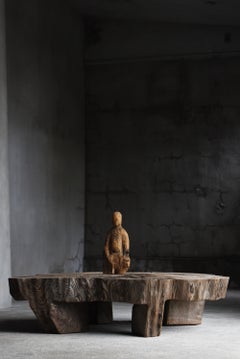 Japanese Old Sculptural Cedar Low Table 1950s–1970s / Coffee Table Wabisabi