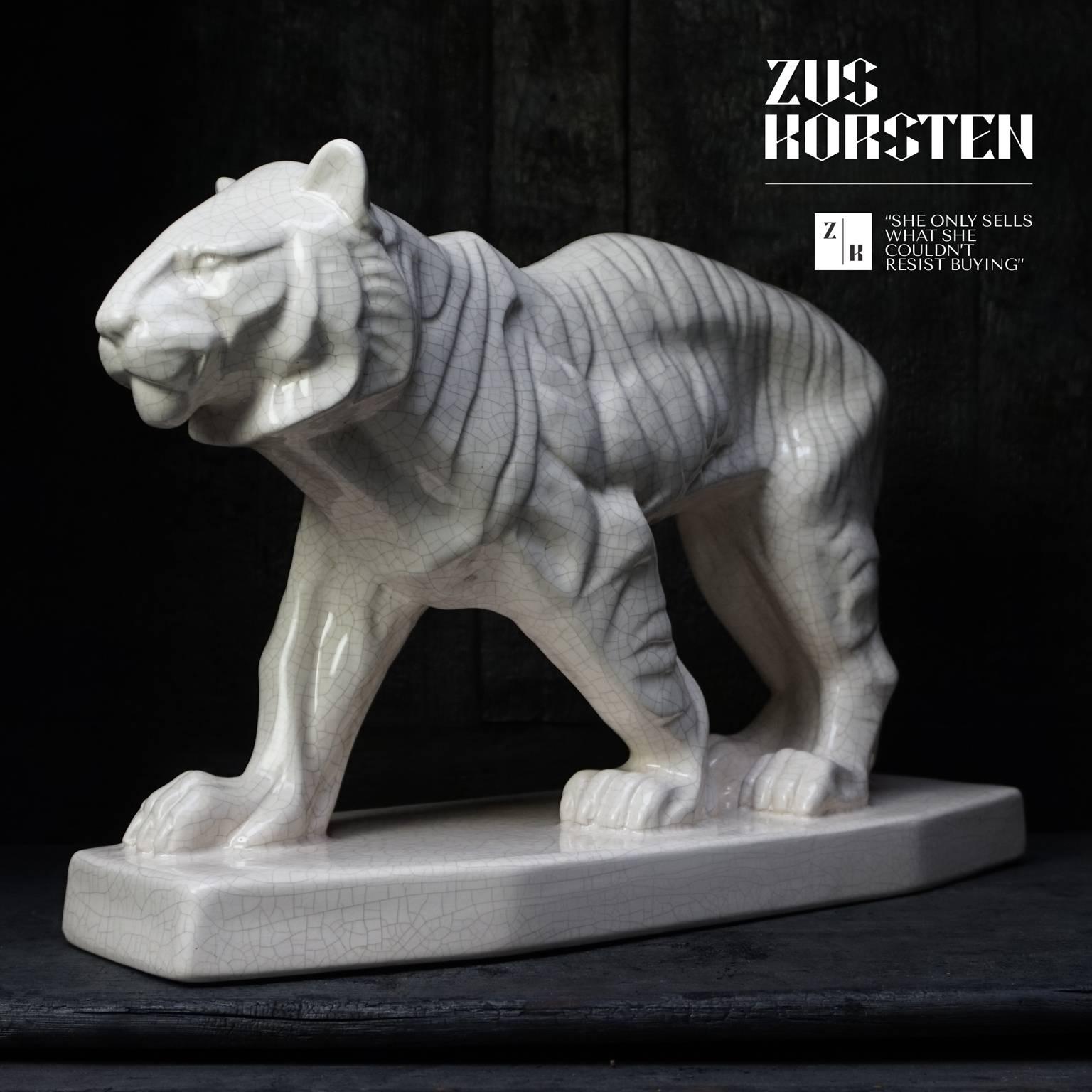 Français Émaux de Longwy Sculpture tigre émaillée craquelée
