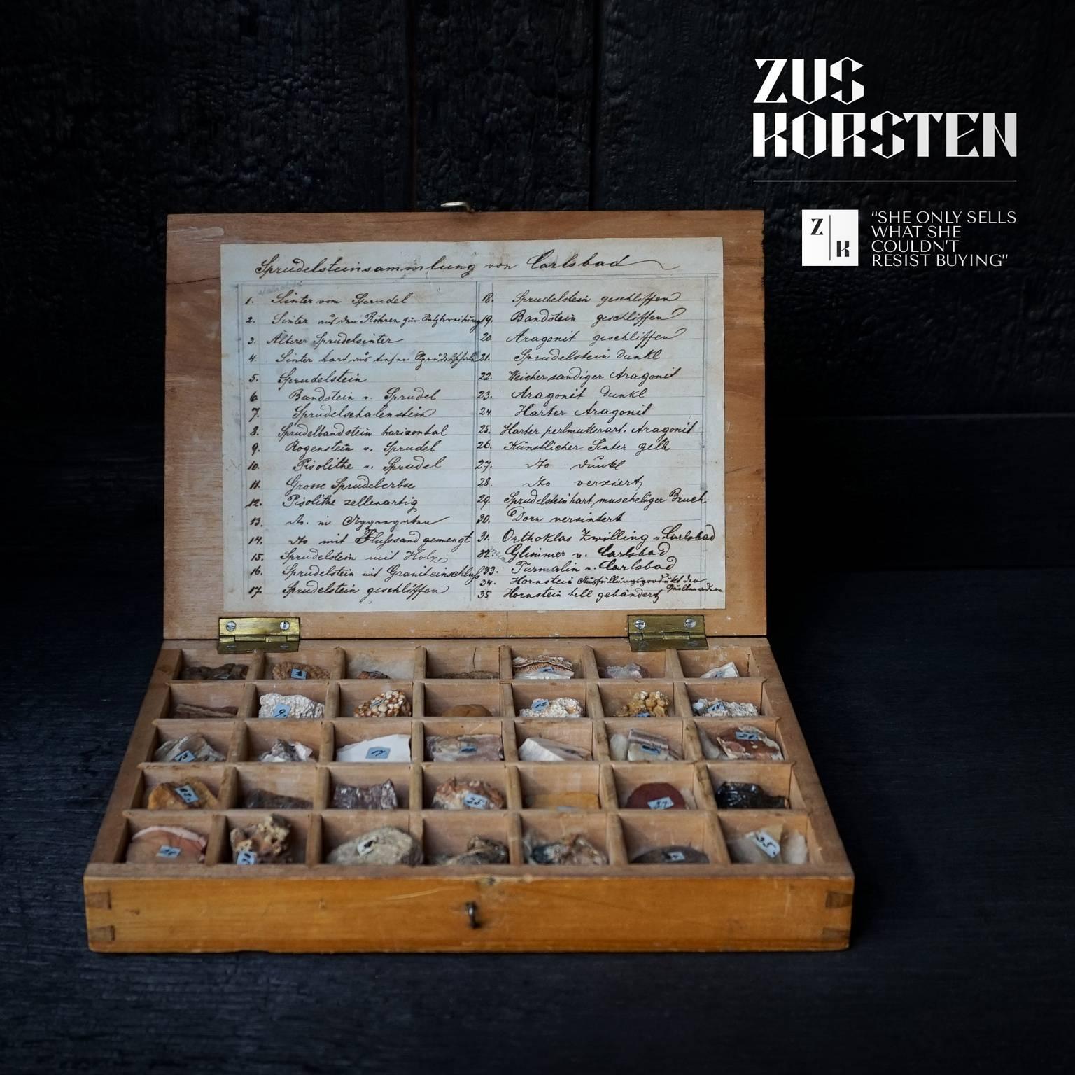 Satz von zwei Schachteln aus dem 19. Jahrhundert mit Mineralien- und Gesteinssammlungen im Zustand „Gut“ in Haarlem, NL