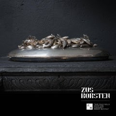 Bandeja de mejillones y pescado Franco Lagini bañada en plata y martillada a mano