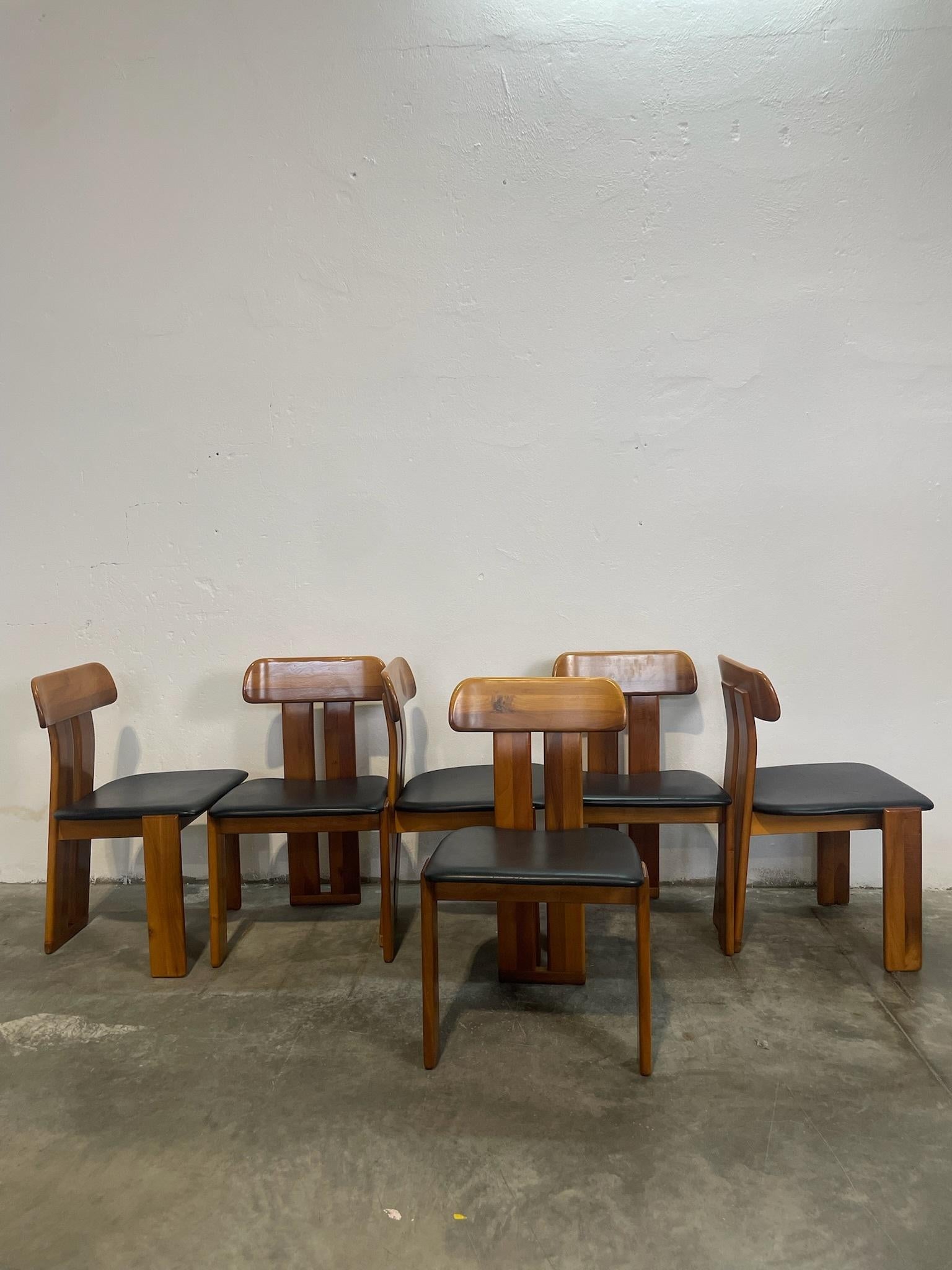 Wunderschönes Set von zwei Sesseln 