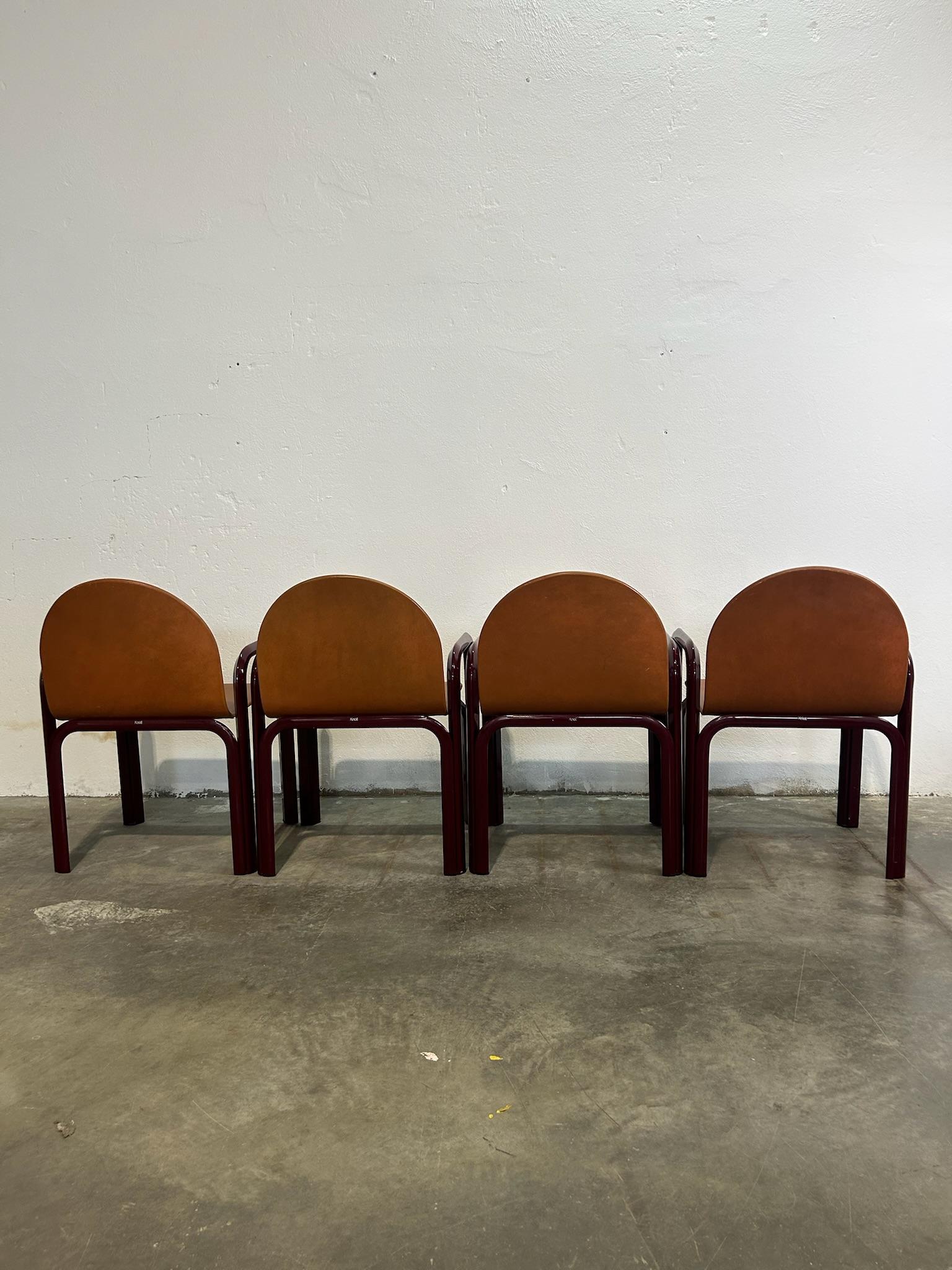 Mid-Century Modern Tavolo e 4 sedie Orsay di Gae Aulenti per Knoll International en vente