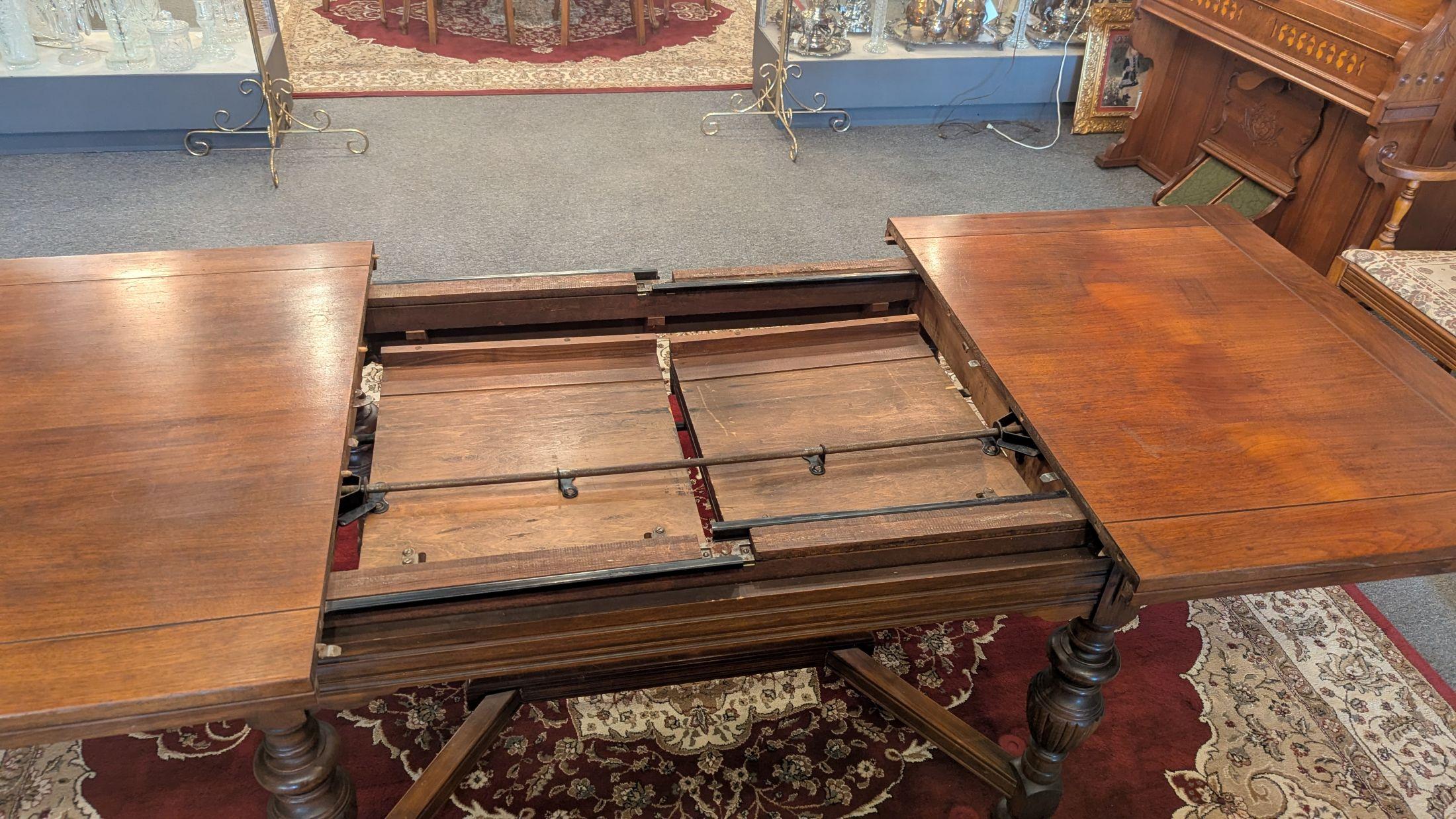 Tudor Jacobean Dining Table and 6 Chairs In Good Condition For Sale In Pueblo, CO