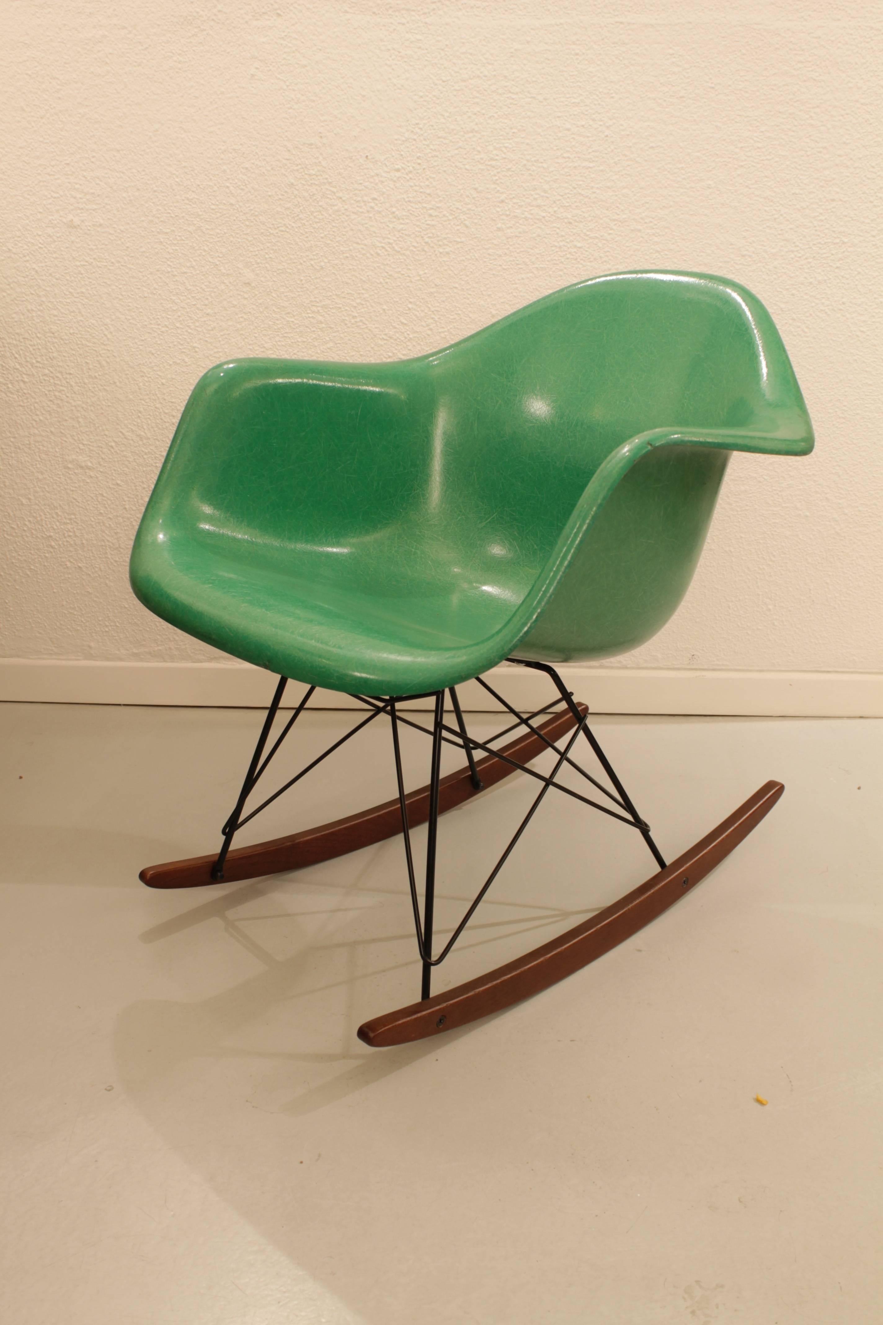 Charles Eames rocking chair Apple green