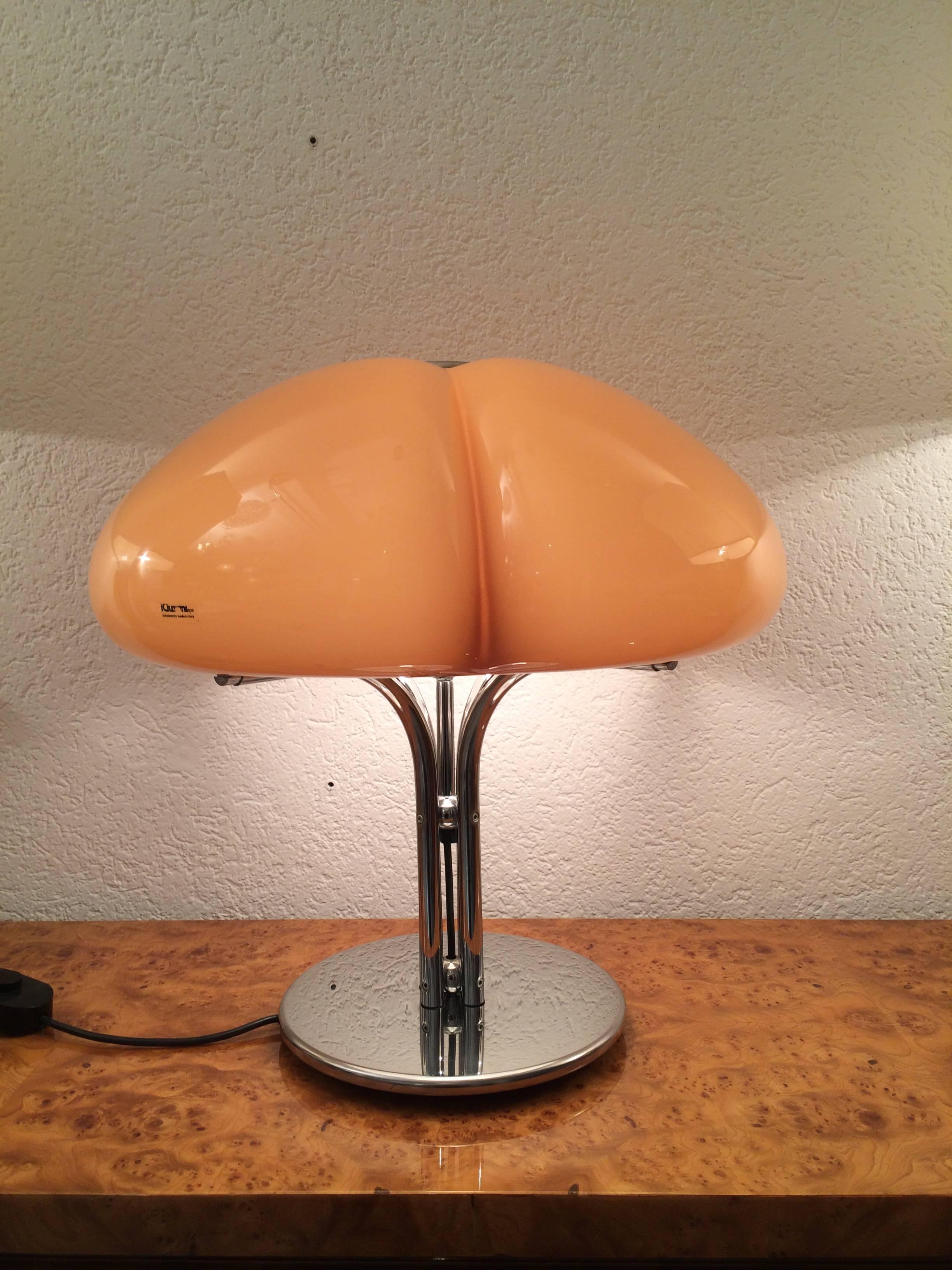Guzzini Quadrifoglio Table Lamp by Gae Aulenti In Excellent Condition In Geneva, CH