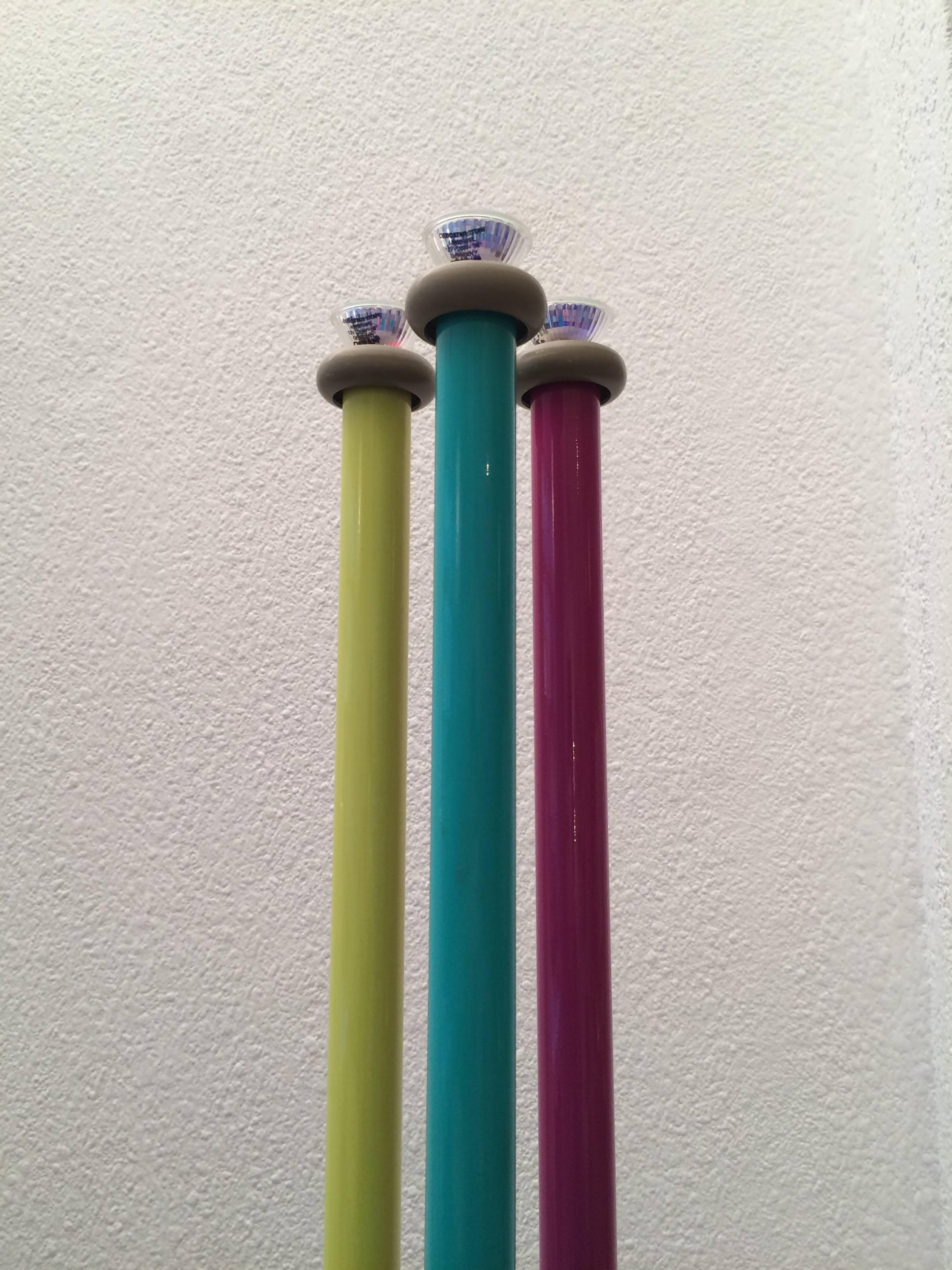 "Trilumen" floor lamp by Hans Von Klier for Bilumen Milano, circa 1987.
Very good condition.
Typical memphis colors. Halogen bulbs.
   