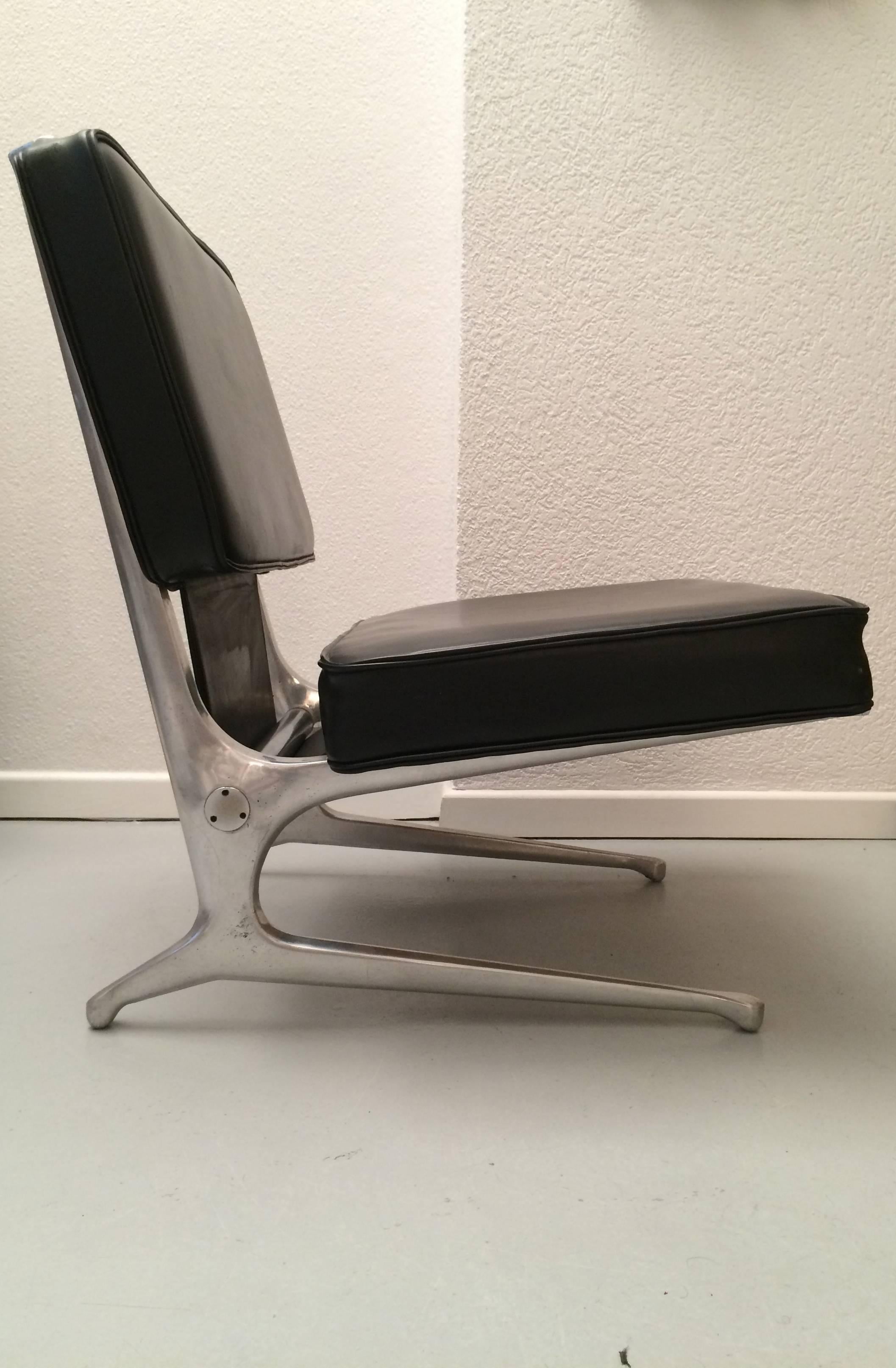 1960s sculptural cast aluminum and vinyl lounge chair.
Unknown origin. 
Nice quality and details.