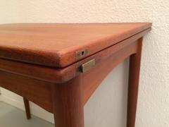 Borge Mogensen Flip-Flop Table