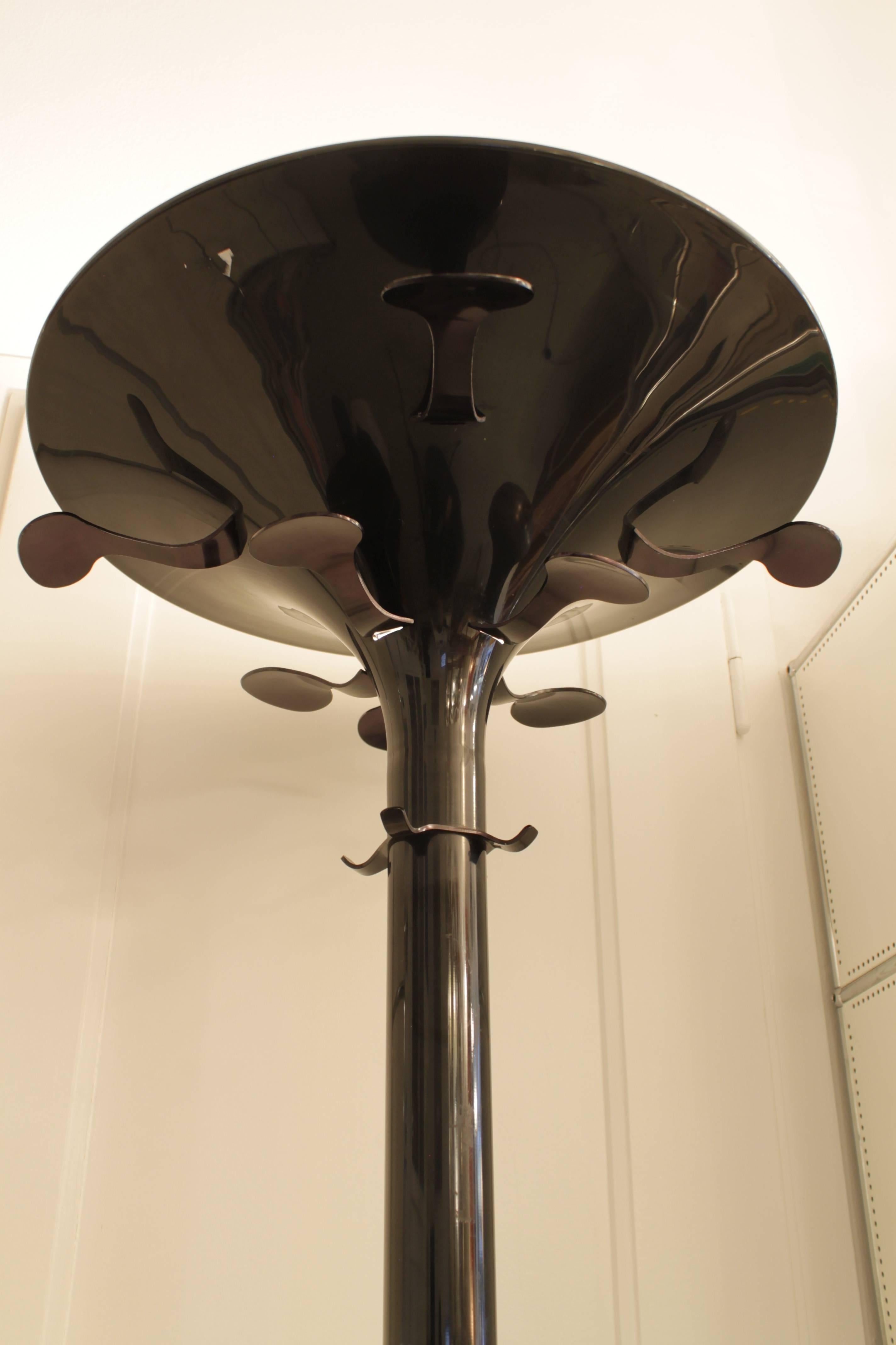 Black vintage luminescent coat rack by Studio BBPR for Kartell, Italy, circa 1970
Very good condition.