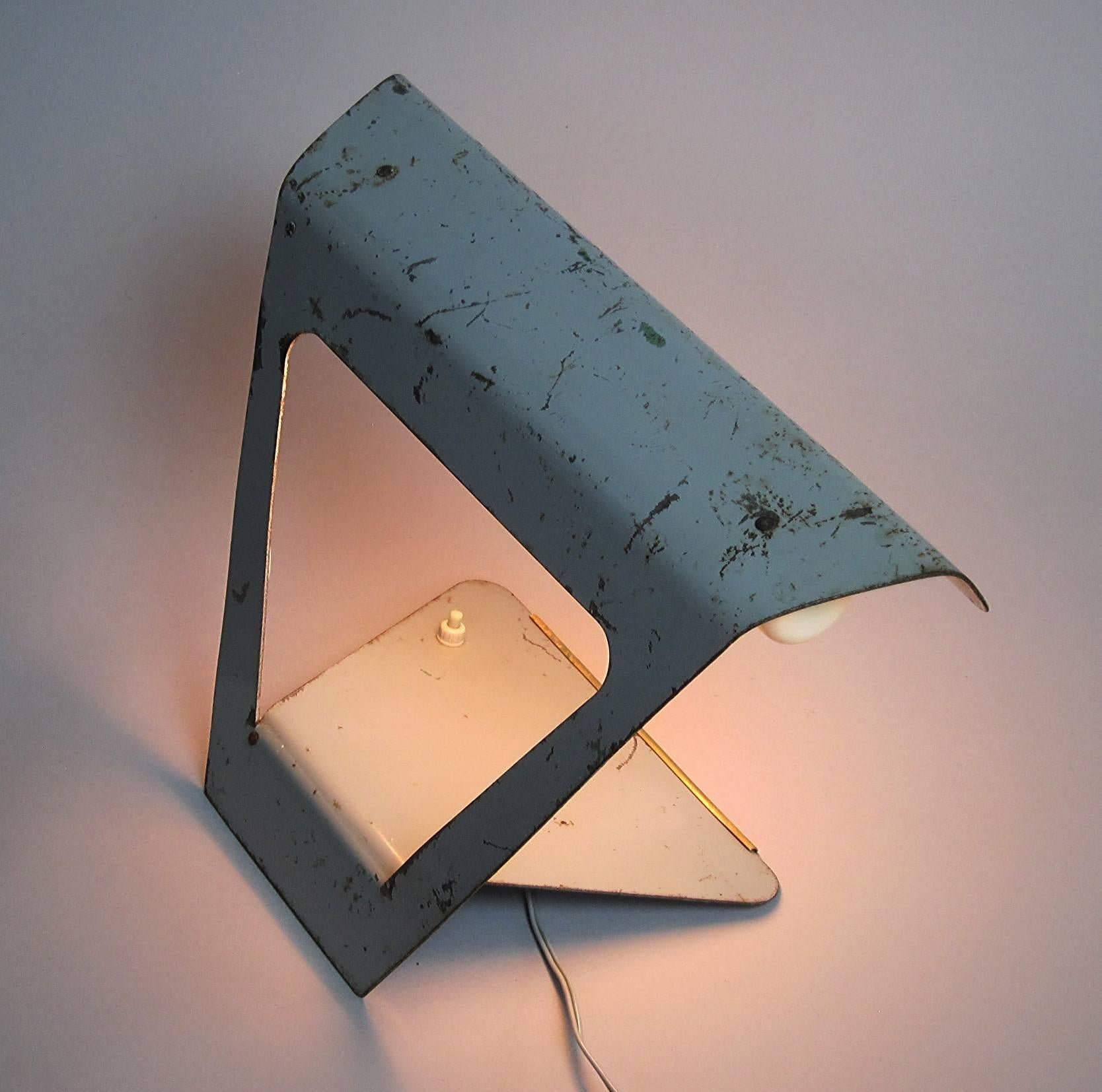 Desk lamp in original condition, made by Philips, Netherlands in the 1950s.