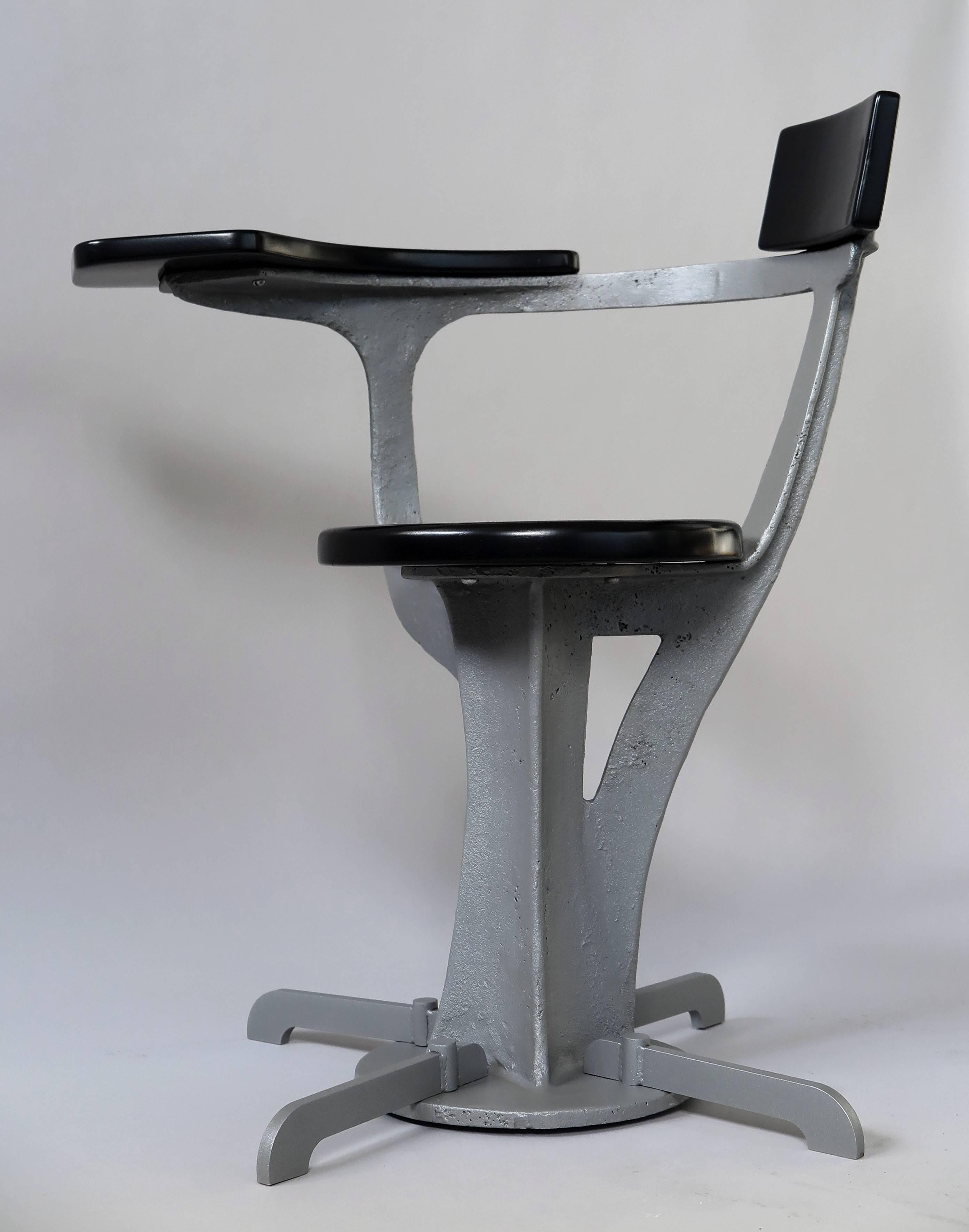 Operator Chair, 1940s In Good Condition For Sale In Bern, CH