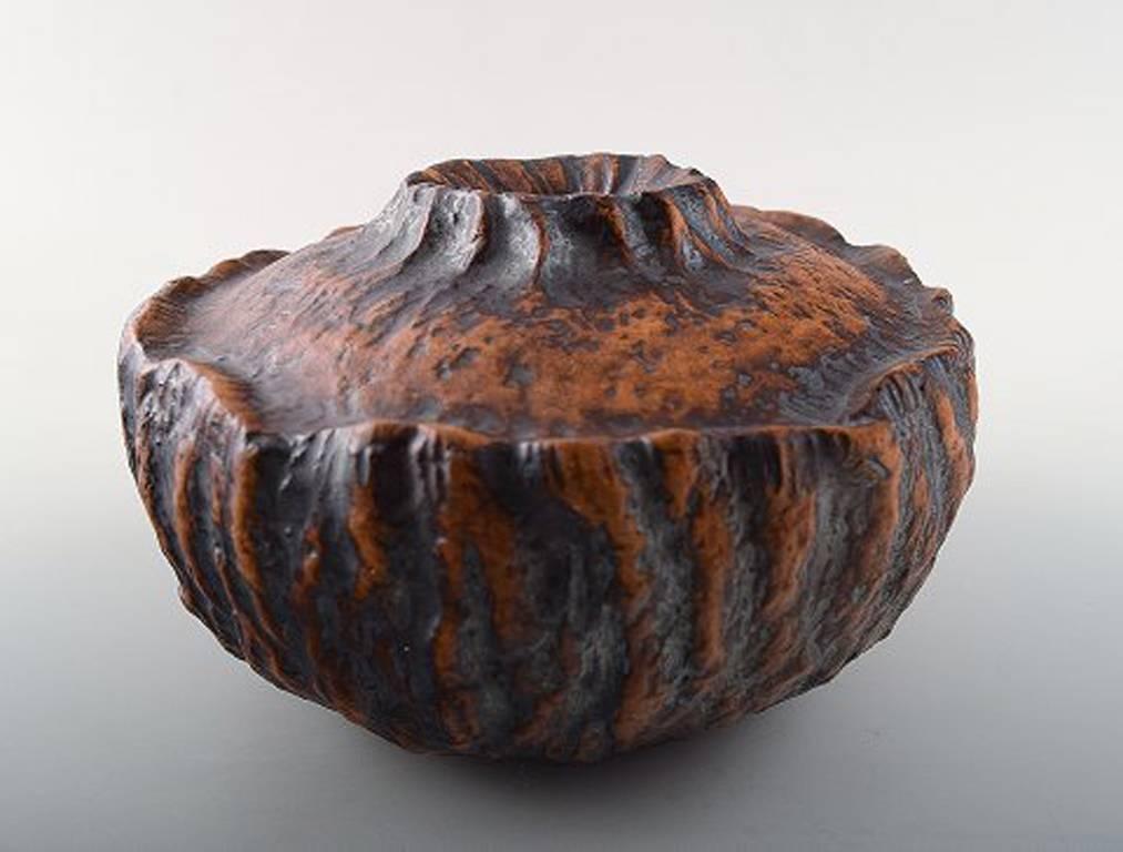 Melike Ababiyanik for Royal Copenhagen stoneware vase.

Measures: 13 x 8.5 cm.

1st. factory quality, in perfect condition.