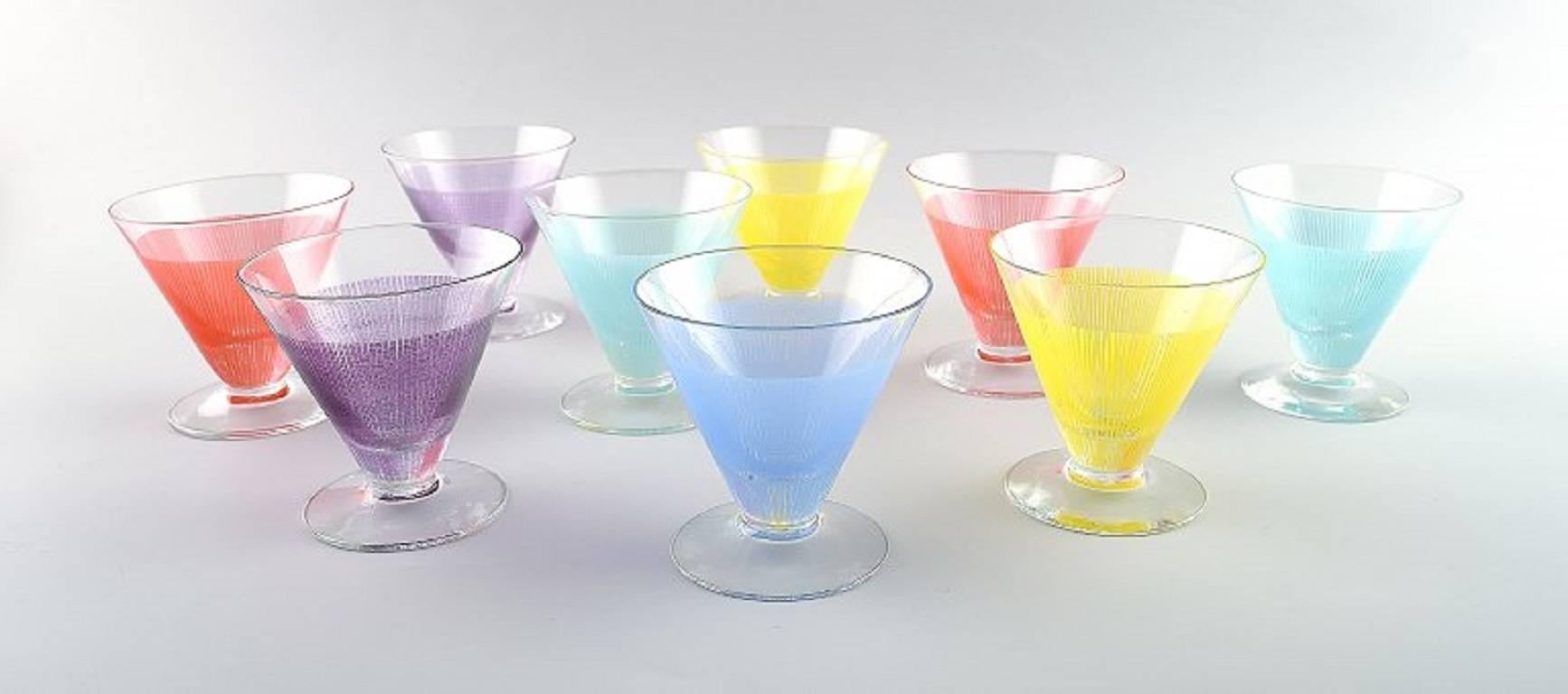 Nine cocktail glass "Party", Bengt Orup, Johansfors, Sweden.

Designed in 1953.

Measures 7.5 cm. x 7.5 cm.

In perfect condition.