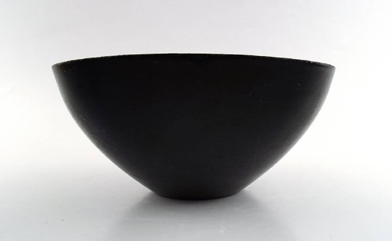 Krenit bowl by Herbert Krenchel. Black metal and red enamel,

1970s.

Measure: 16 cm. in diameter. 8 cm. high.

In very good condition.
